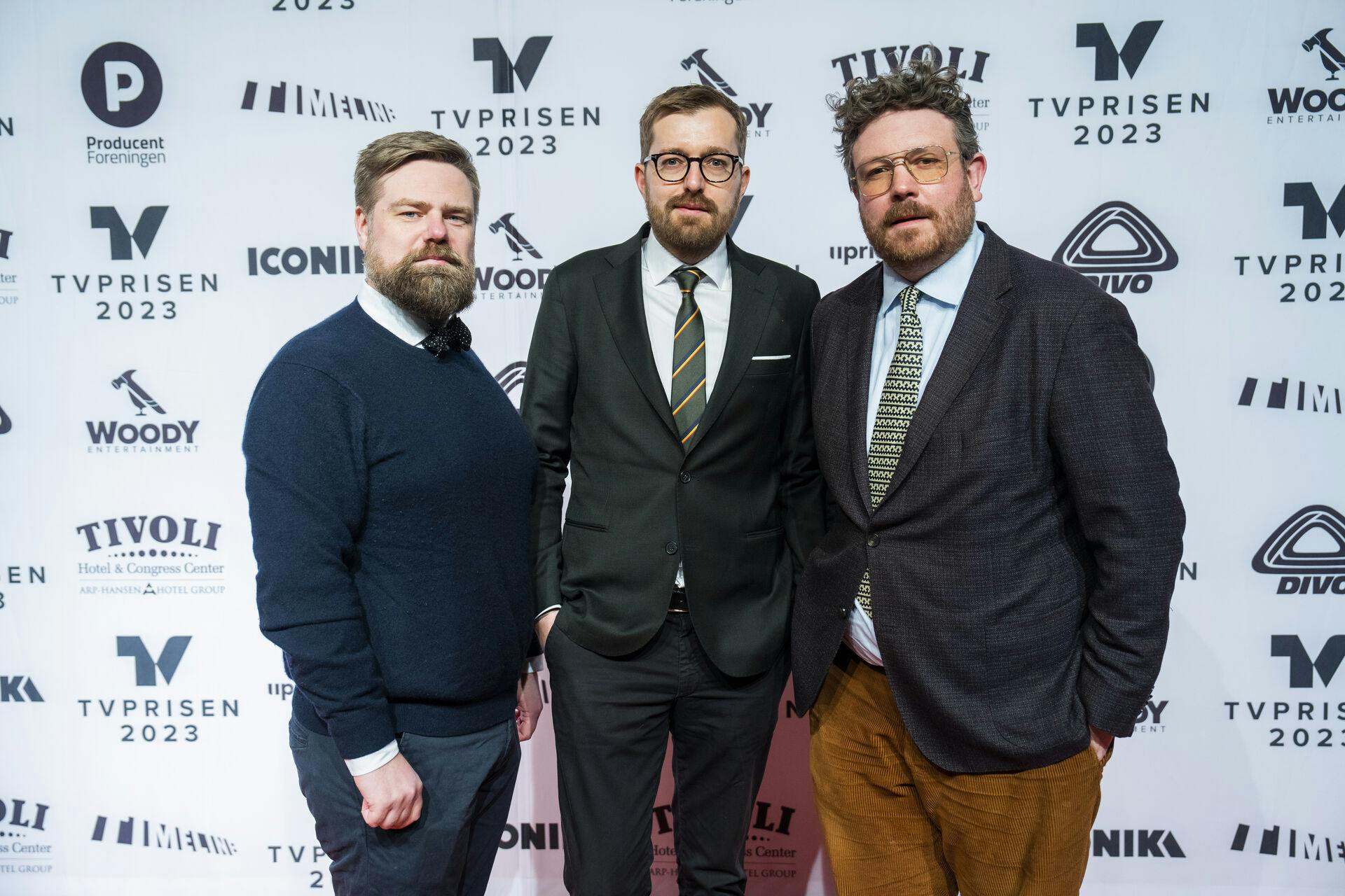 Allan Gravgaard Madsen, Rasmus Bruun og Frederik Cilius. Rød løber før TVPRISEN 2023.