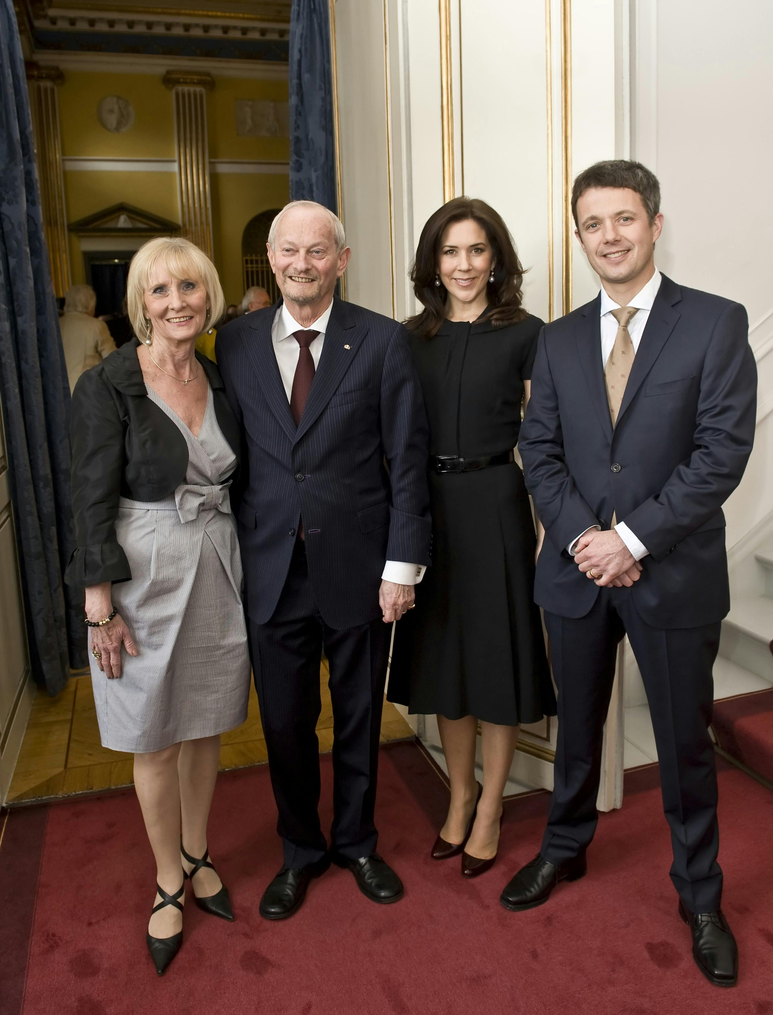 Per Thornit arbejdede for kongehuset i 25 år og blev blandt andet kaldt Frederiks reservefar. Nu er den tidligere hofchef død