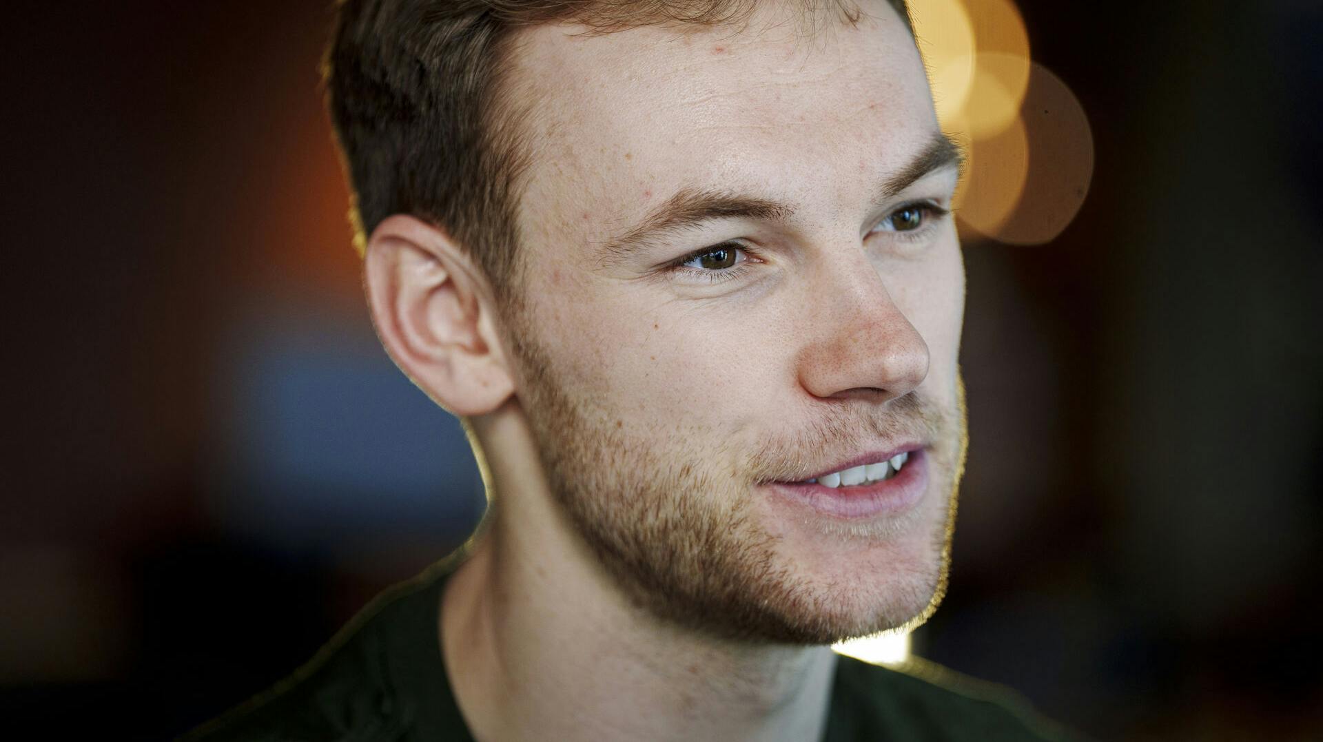 Mathias Gidsel har støtte med på lægterne. 