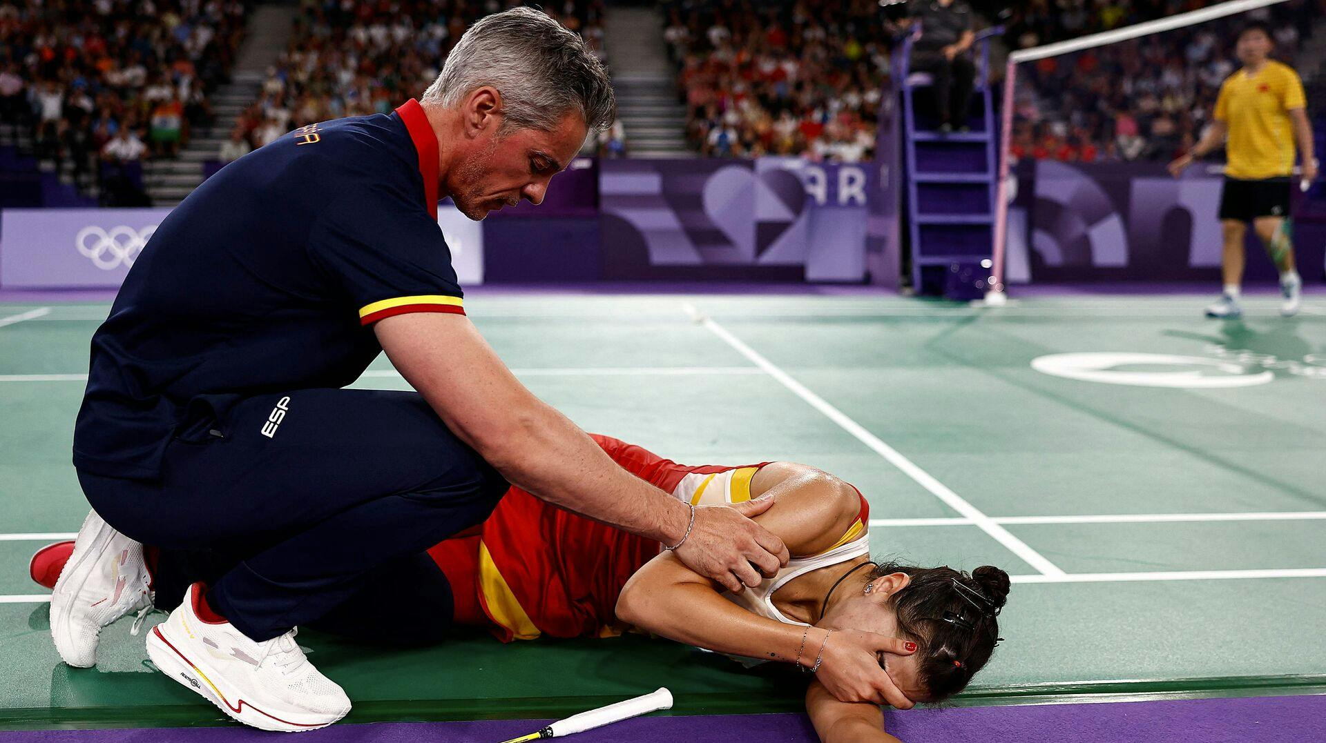 Carolina Marin lå grædende og i store smerter efter faldet under OL-semifinalen.