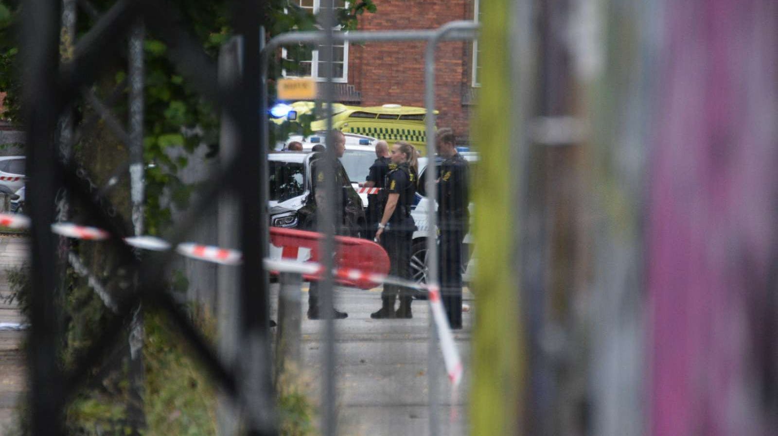Skyderiet torsdag aften kostede en 43-årig mand livet og sårede en tilfældigt forbipasserende.
