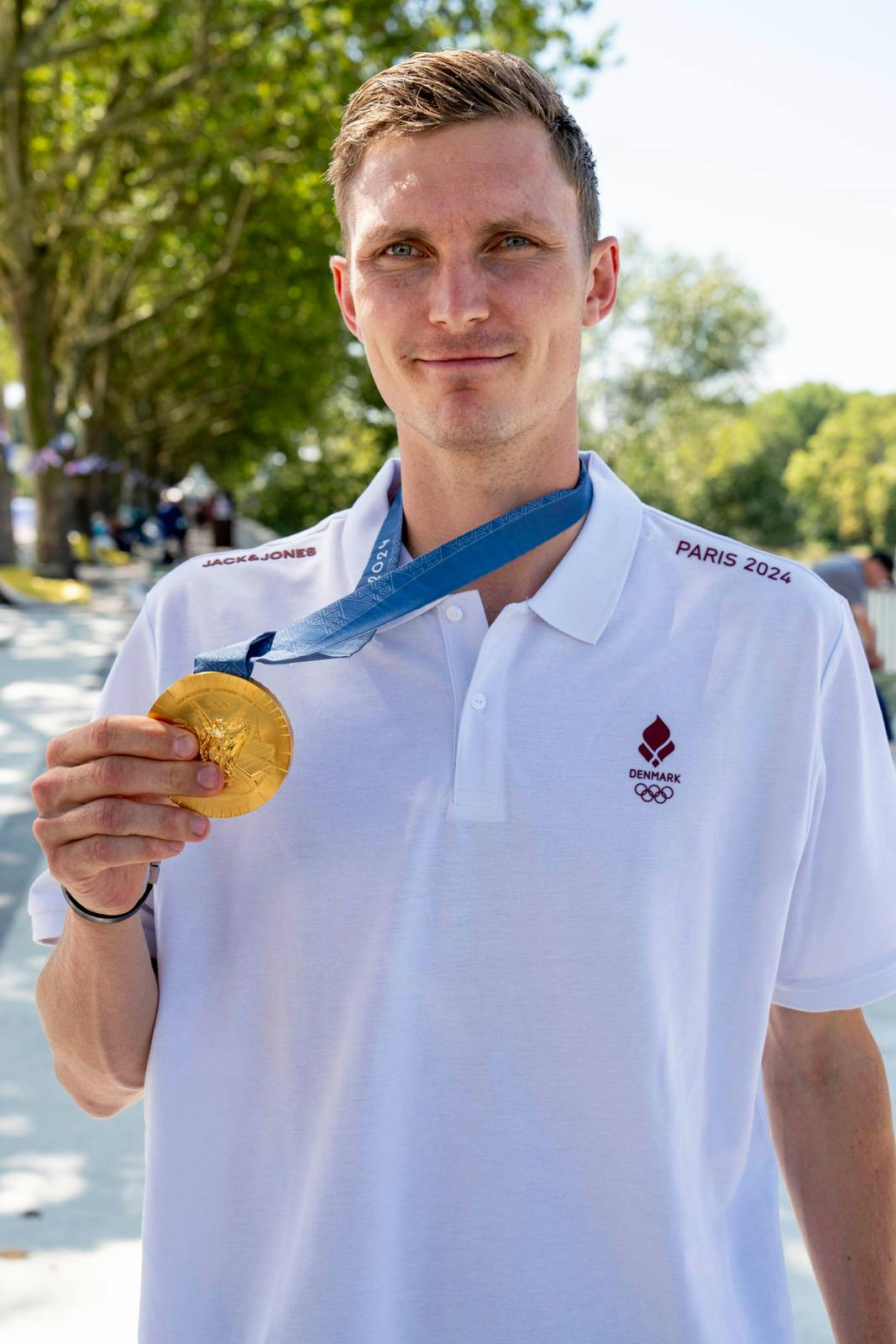 Som en af de få danskere har Viktor Axelsen sikret sig en OL-medalje i Paris.