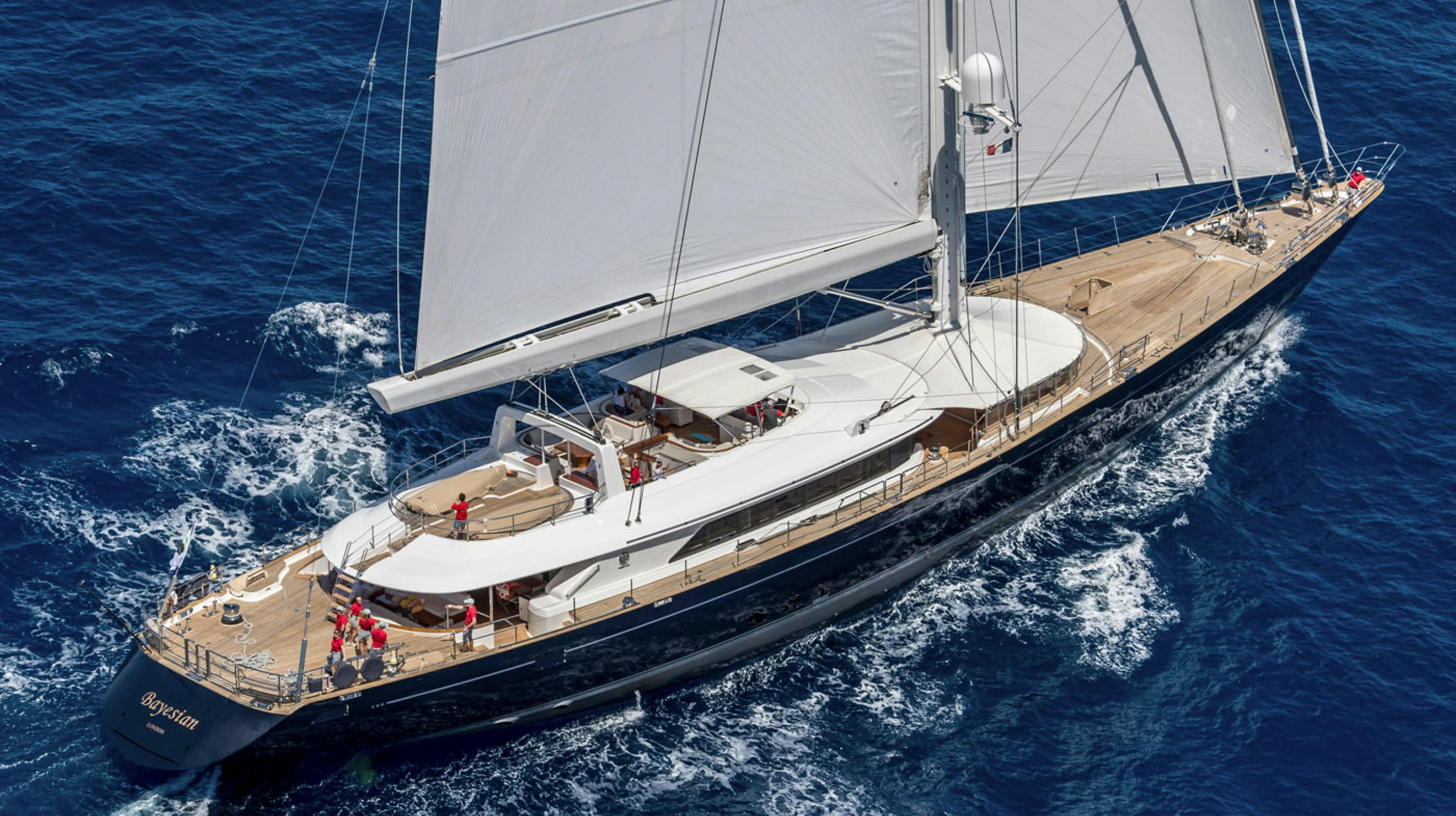 Dette var denne milliondyre superyacht, der sank i uvejret ud for Siciliens kyst mandag morgen.