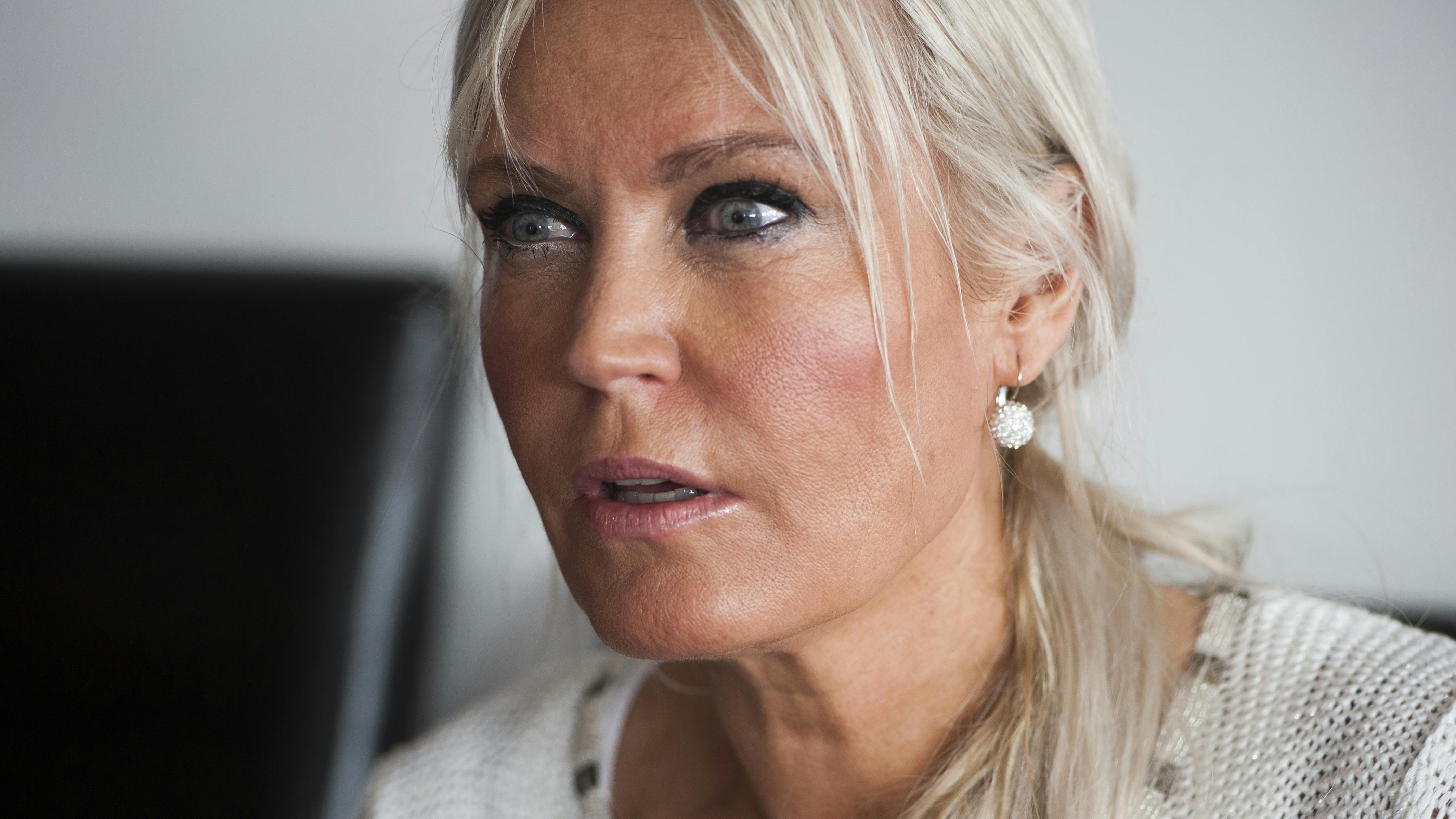Amalies Szigethys mor Charlotte Kejser er ikke begejstret for Amalie og Mikkels parforhold, der har været meget turbulent.