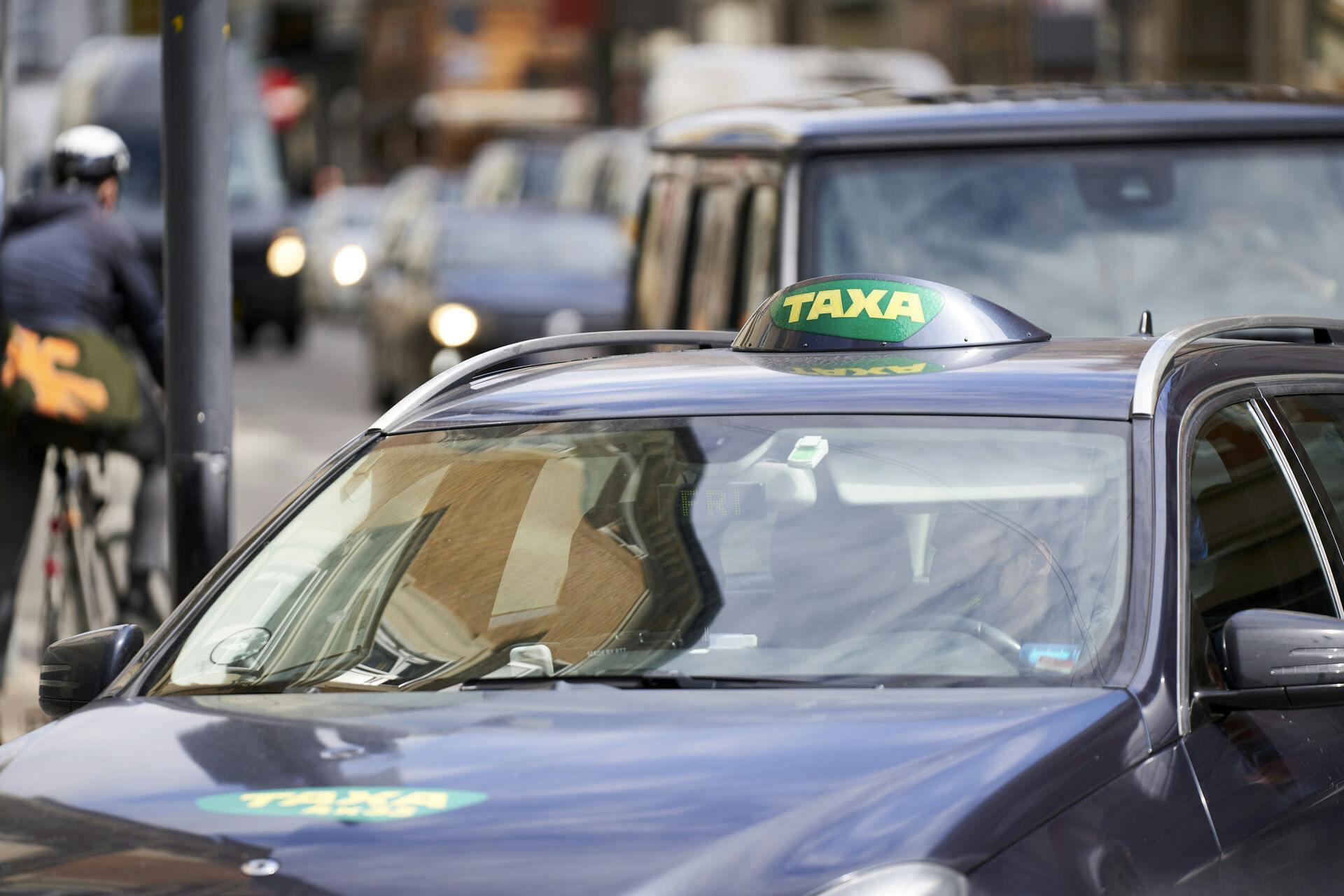 Taxi på Kongens Nytorv i København fredag den 28. maj 2021