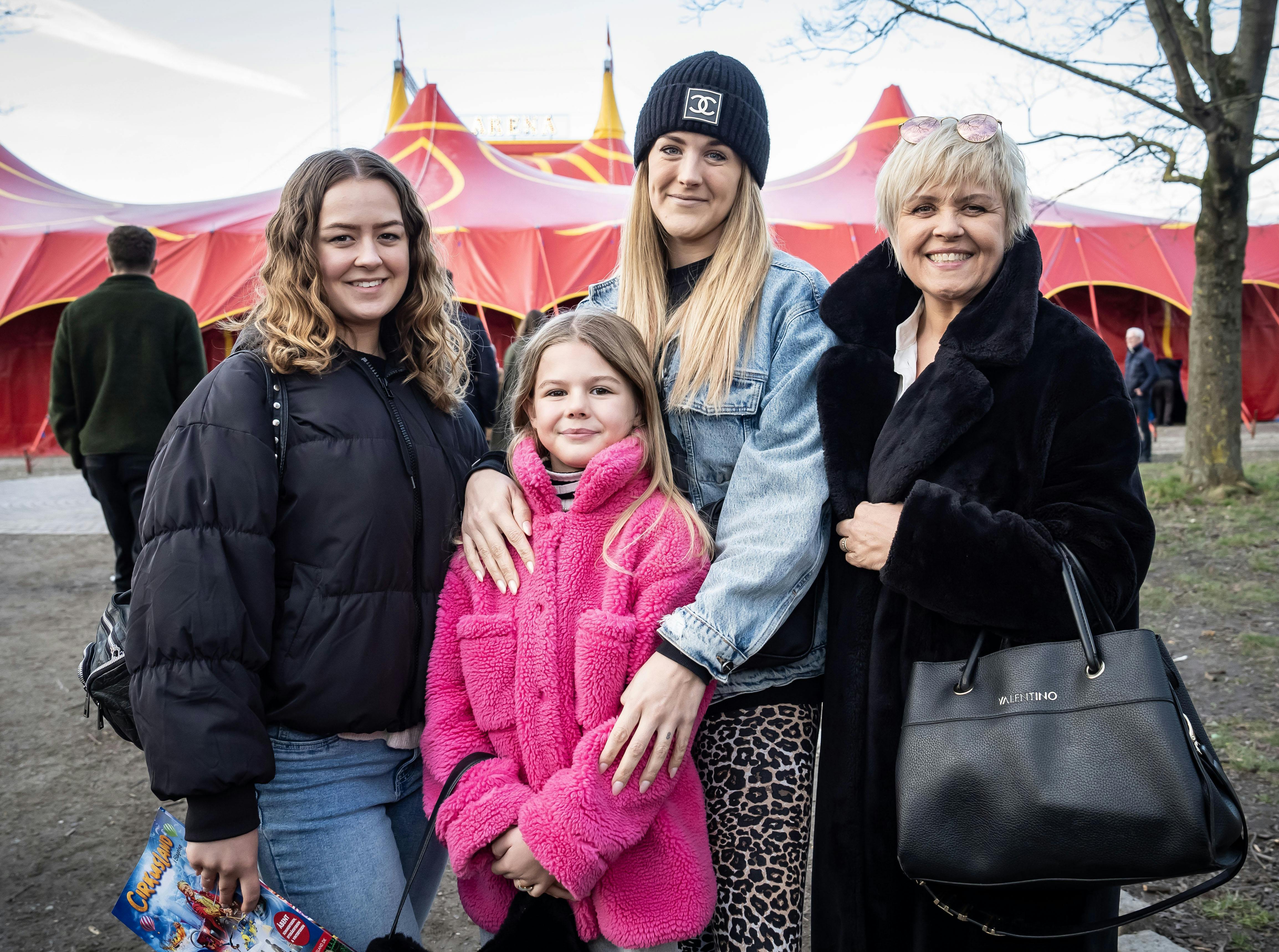 Soffie Dalsgaard, Andrea Dalsgaard, Camilla Dalsgaard og Lykke Dalsgaard.