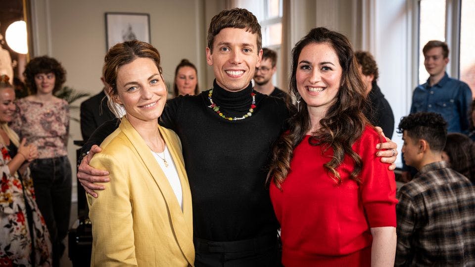 Sarah Grünewald skal sammen med den danske musiker Mads Langer og den verdenskendte pianist Tanja Zapolski underholde danskerne i "Piano".