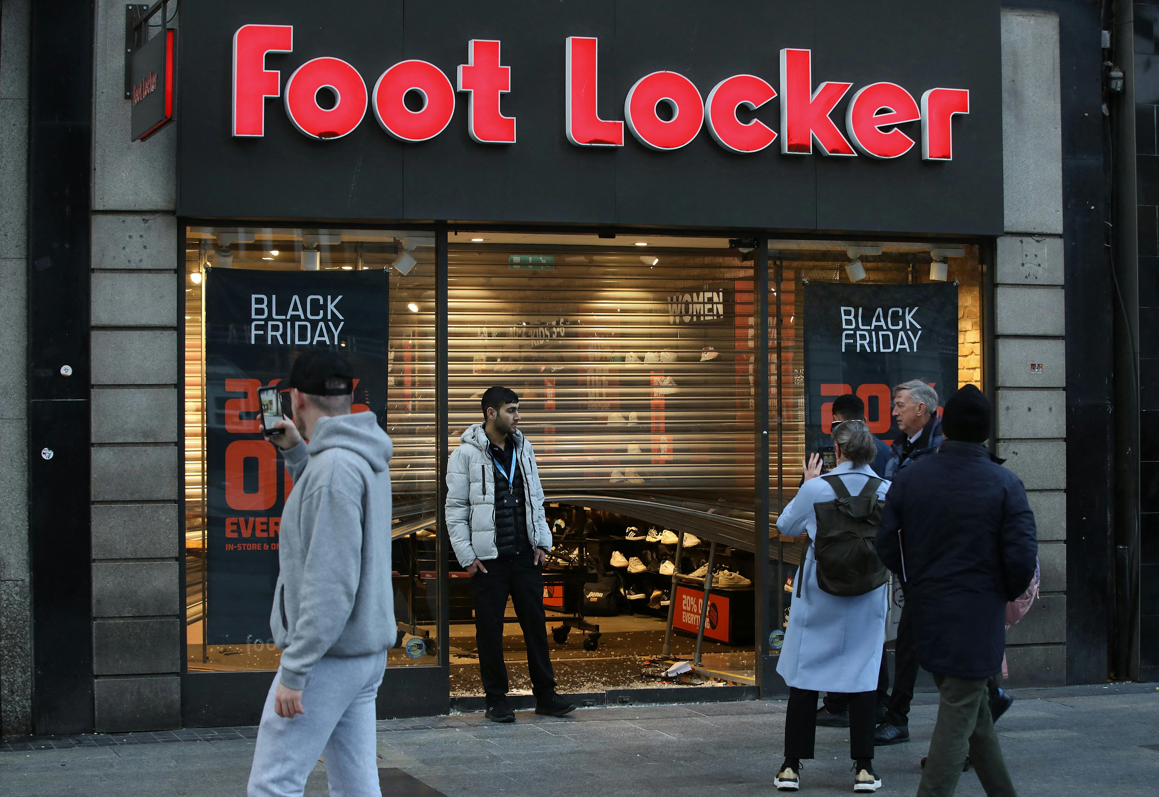 Foot locker 