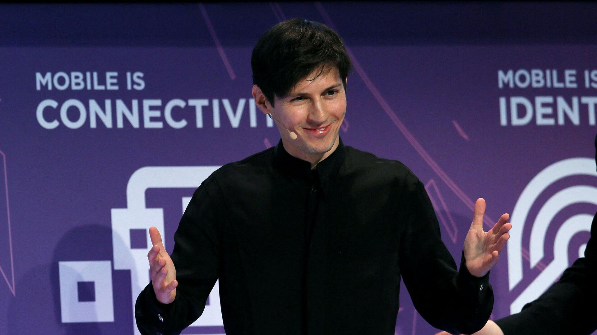 Pavel Durov blev født i Rusland, men bor i Dubai nu. For ganske nylig blev han anholdt i Frankrig.