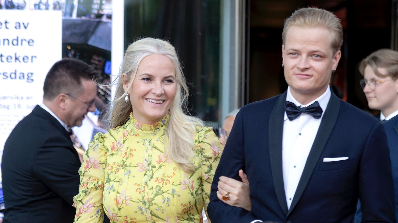 Kronprinsesse Mette-Marits ældste søn Marius Borg Høiby er blandt andet sigtet for vold.