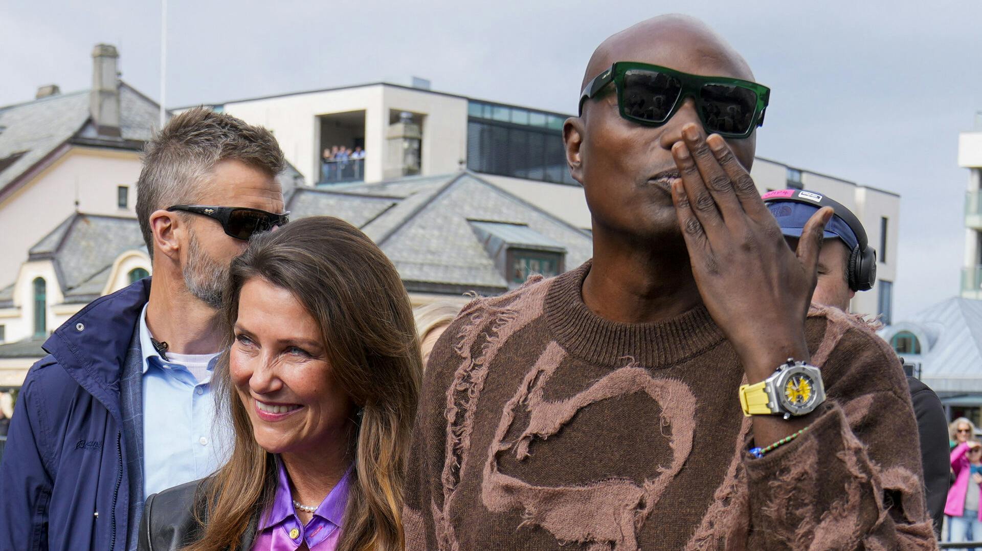 Prinsesse Märtha Louise og Durek Verrett bliver gift i dag, lørdag.