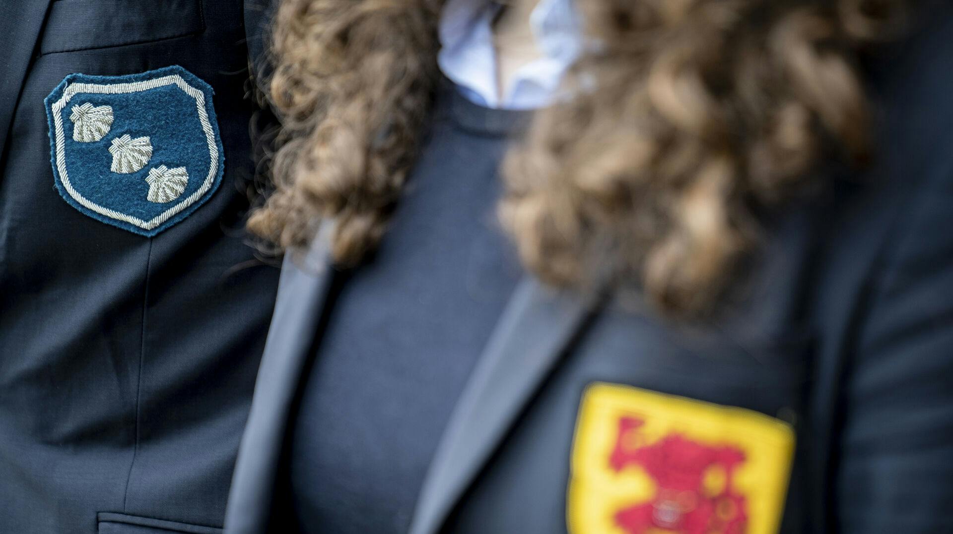 Herlufsholm Kostskole er kendt som et skole for de rige og kendtes børn – de seneste år har skolen dog også fået et noget mere blakket ry, blandt andet på grund af sager om vold og tvang eleverne imellem.