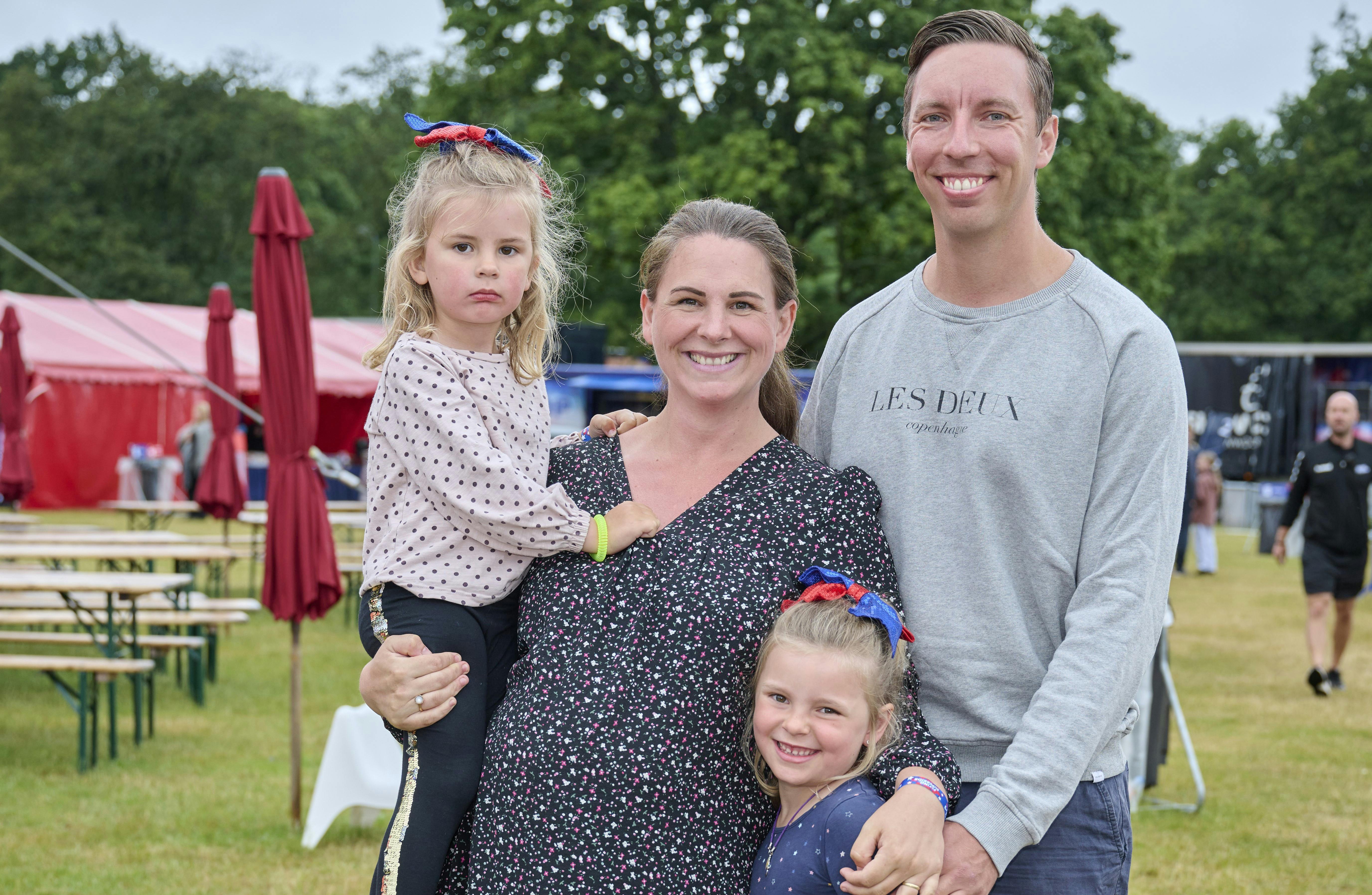Mette Abildgaard blev mor til sønnen Arthur for snart to uger siden. Men tiden efter fødslen har budt på en akut indlæggelse for det nyfødte familiemedlem. Det fortæller Mette Abildgaard mandag aften på Instagram.