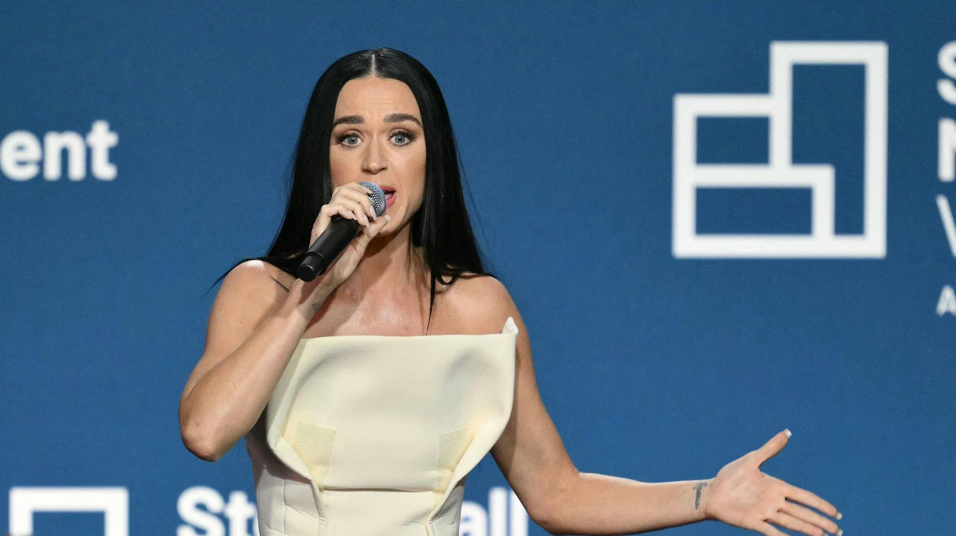 Katy Perry er i dag 39 år gammel, og hun har været sammen med sin mand, Orlando Bloom, siden 2016.