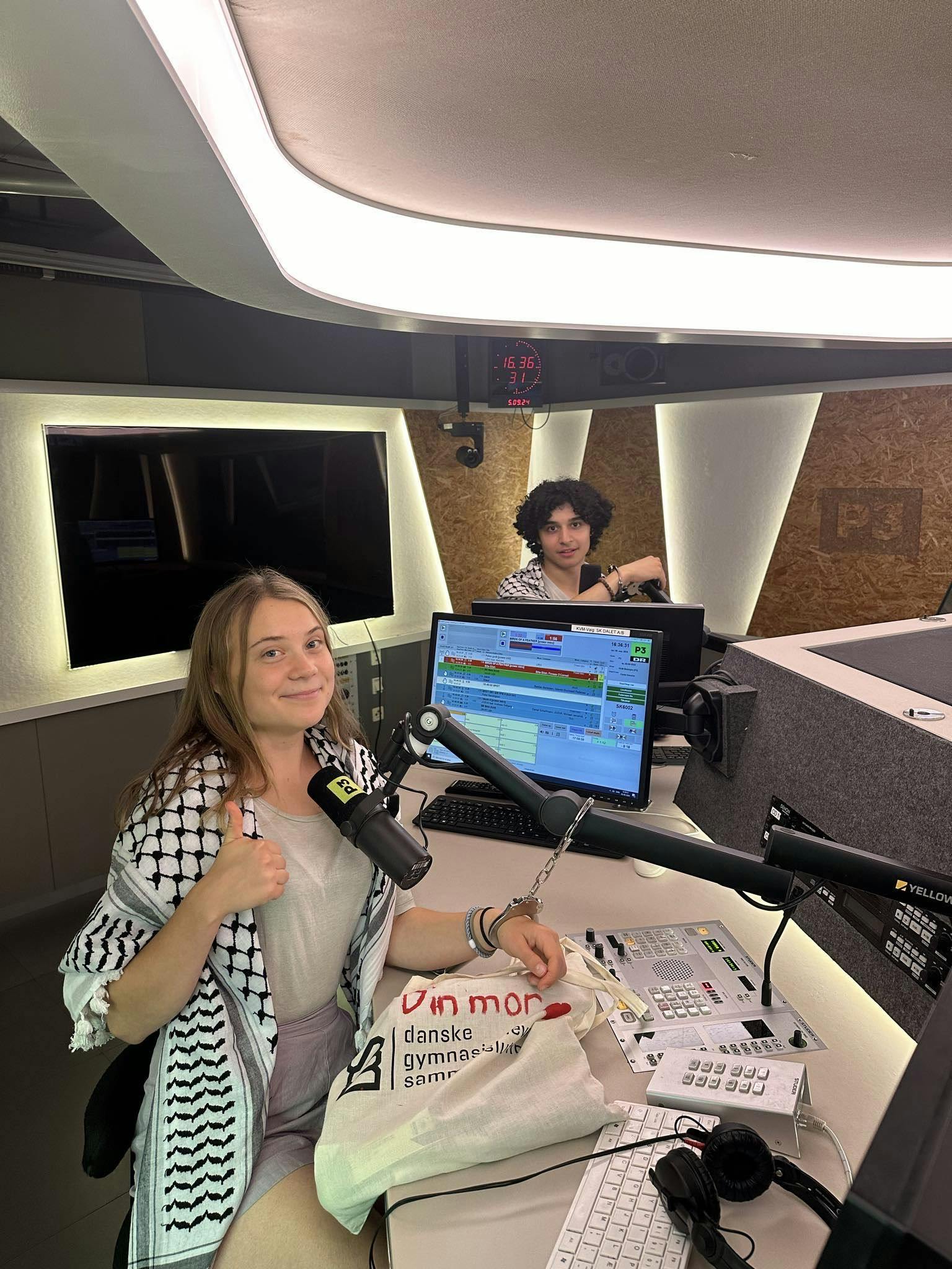 Klimaktivist Greta Thunberg har torsdag besøgt P3-studierne i DR Byen.