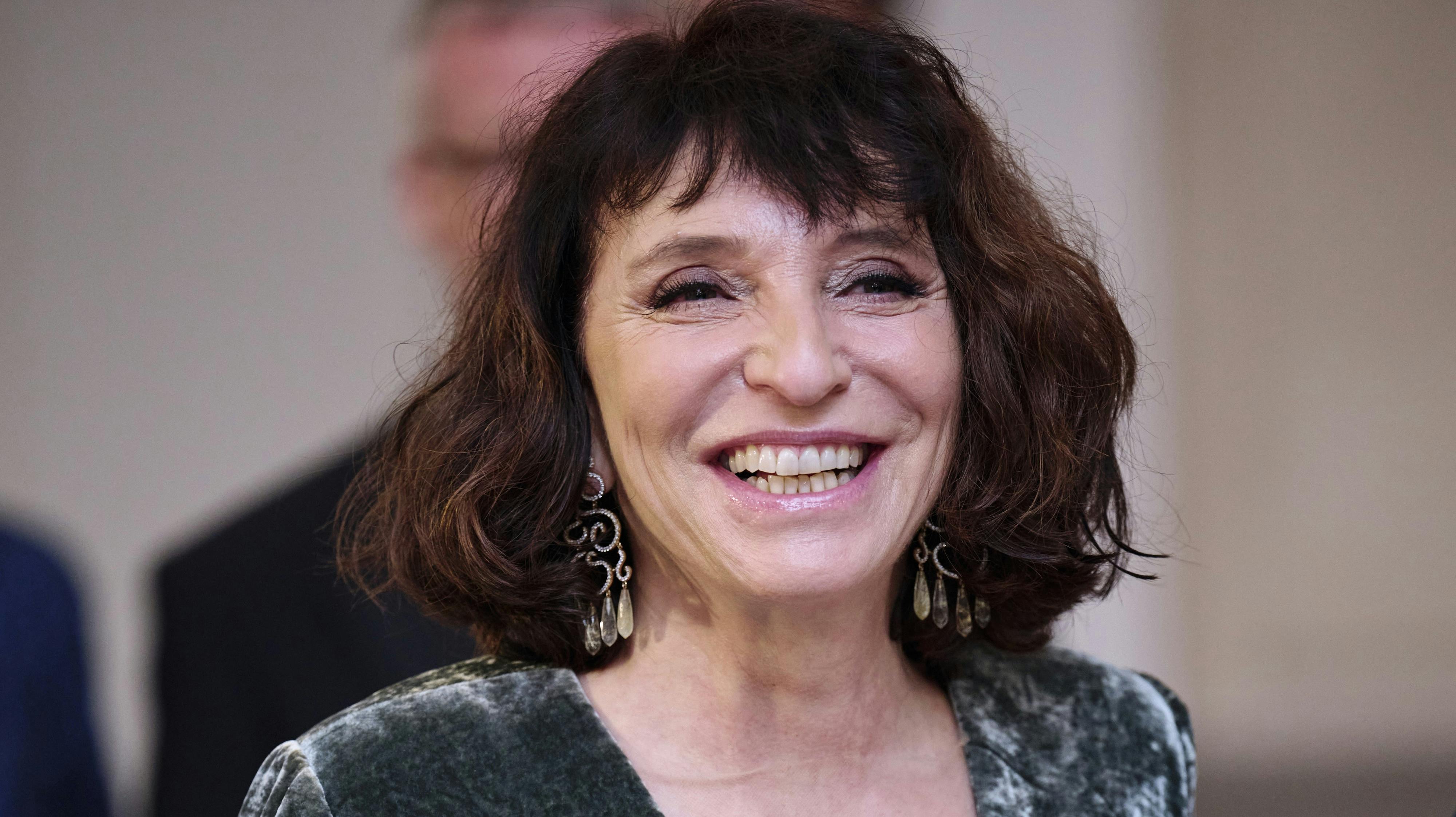 Susanne Bier står bag endnu en Netflix-serie - og anmelderne er vilde med den.