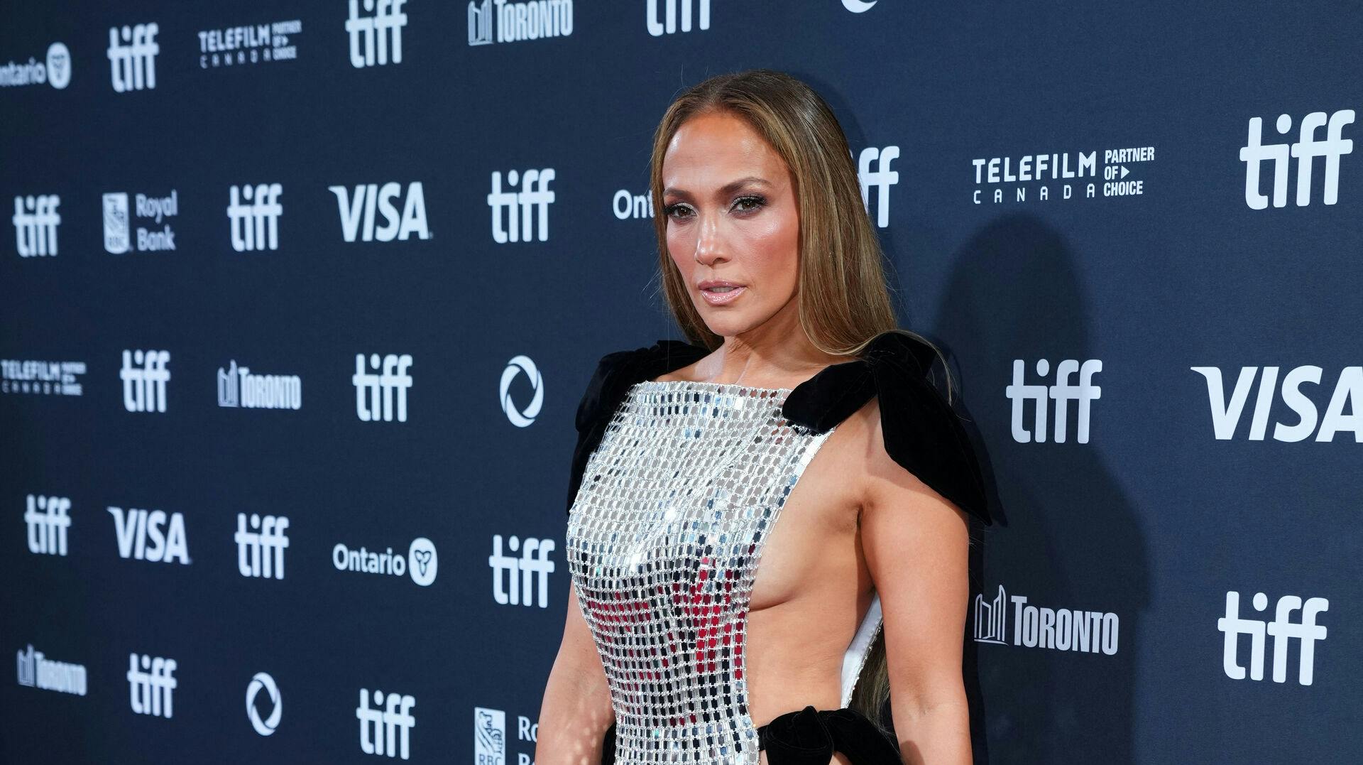 Jennifer Lopez på den røde løber fredag eftermiddag.