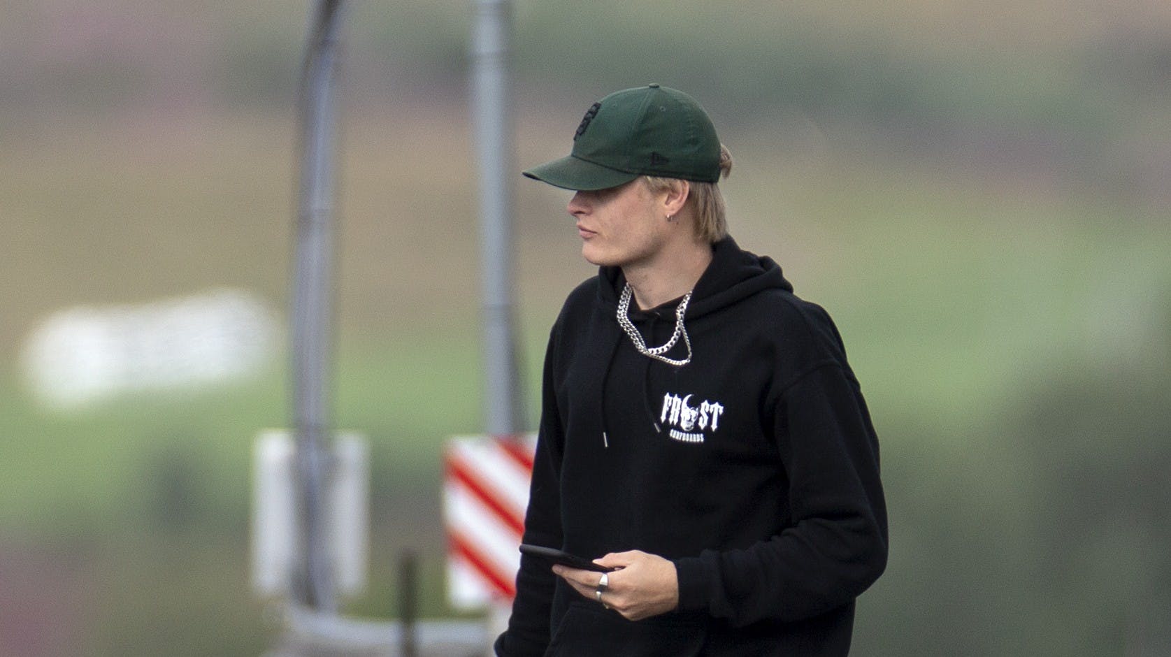 Marius Borg Høiby har ifølge norsk SE og HØR brudt det polititilhold, han fik mod en kvinde i seneste uge.