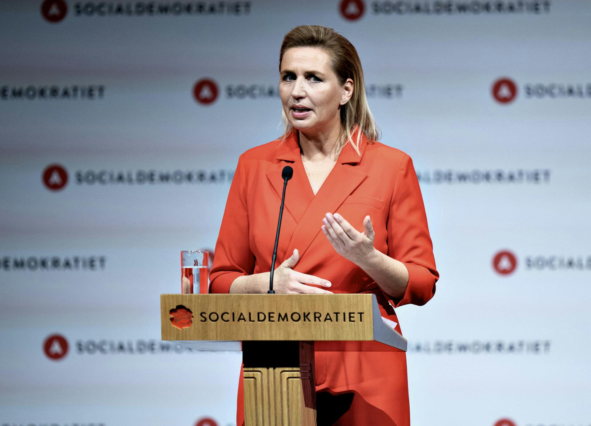 Formand og statsminister Mette Frederiksen taler på Socialdemokratiets Kongres i Aalborg Kongres & Kultur Center, lørdag den 14. september 2024. (Foto: Henning Bagger/Ritzau Scanpix)