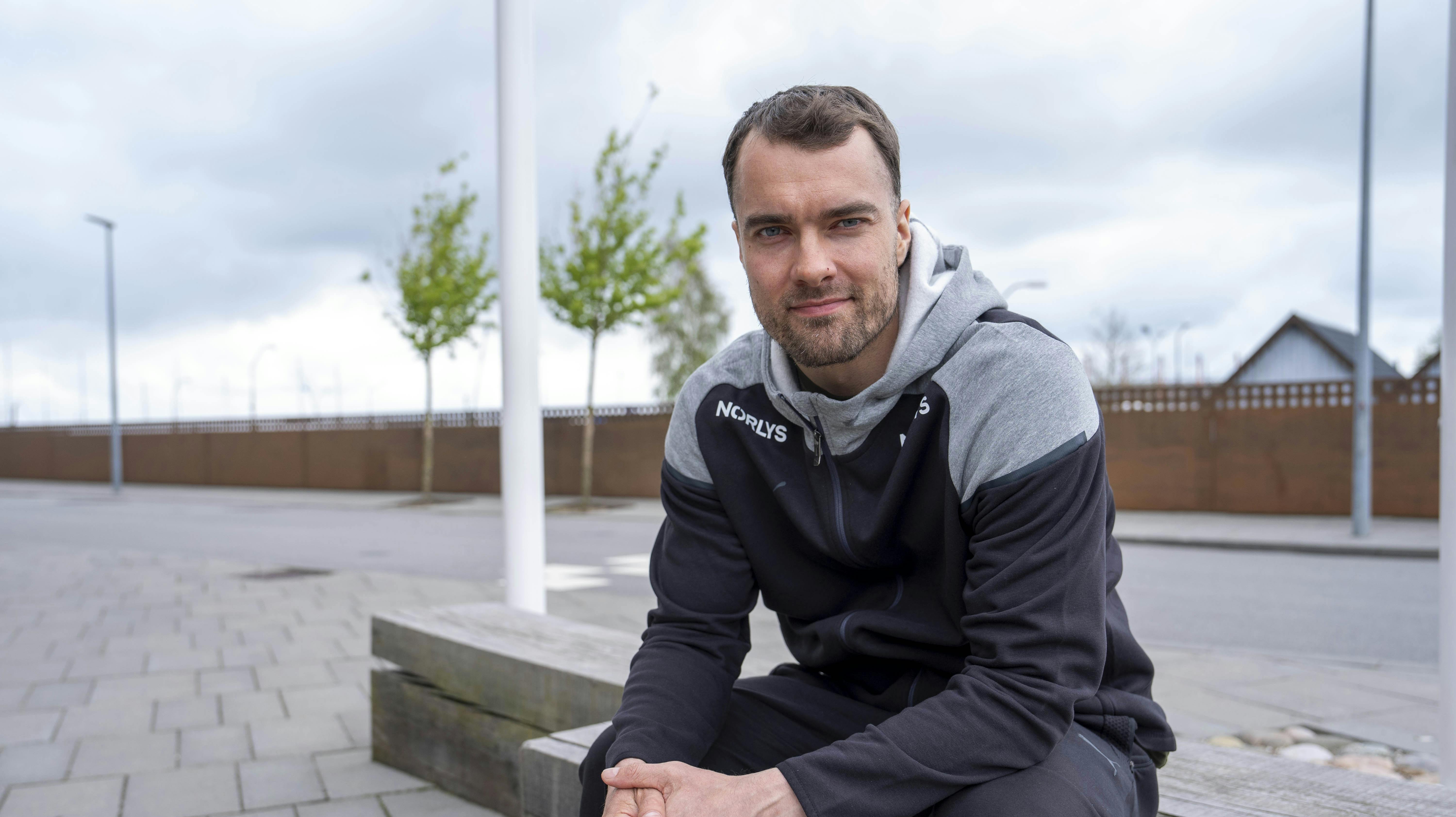 Casper U. Mortensen er med i "Af Banen". 