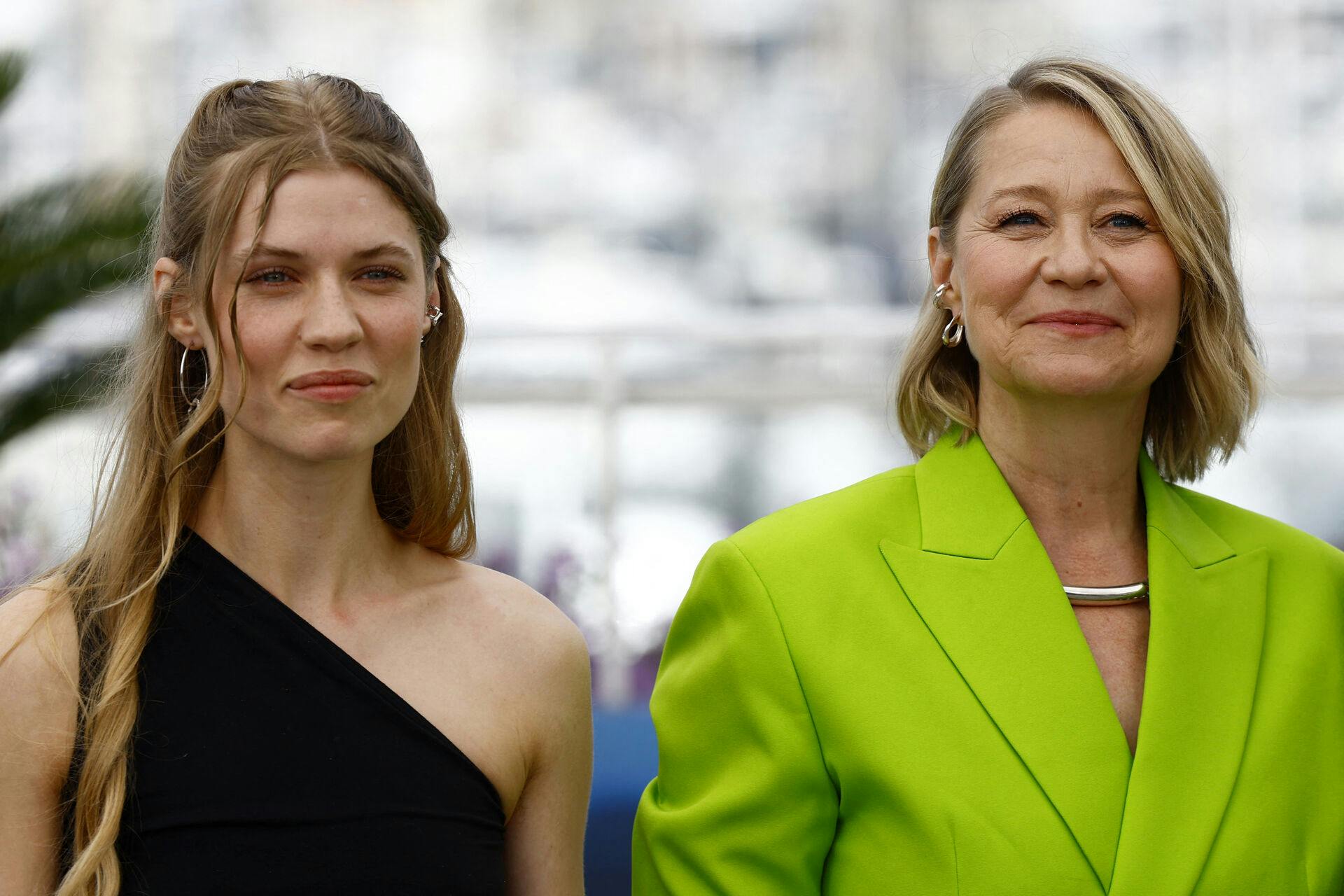 Tessa Hoder og Trine Dyrholm da de promoverede filmen i Cannes.