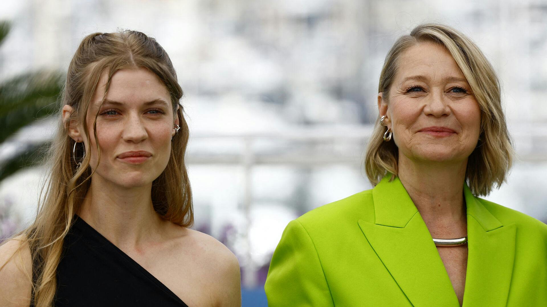 Tessa Hoder og Trine Dyrholm da de promoverede filmen i Cannes.