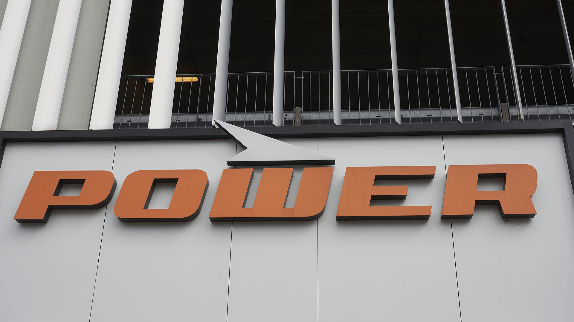 Direktøren i Power har været udsat for identitetstyveri.