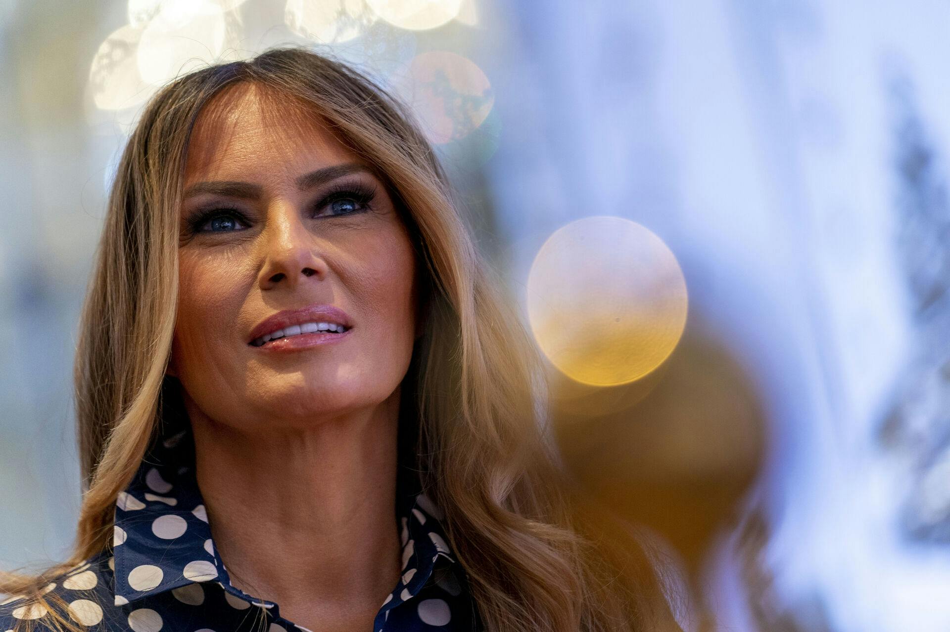 Gamle nøgenbilleder af Melania Trump bliver i forbindelse med valgkampen bragt op igen. Selv forstår Melania ikke, hvorfor vi ikke bare kan hylde kvindekroppen.