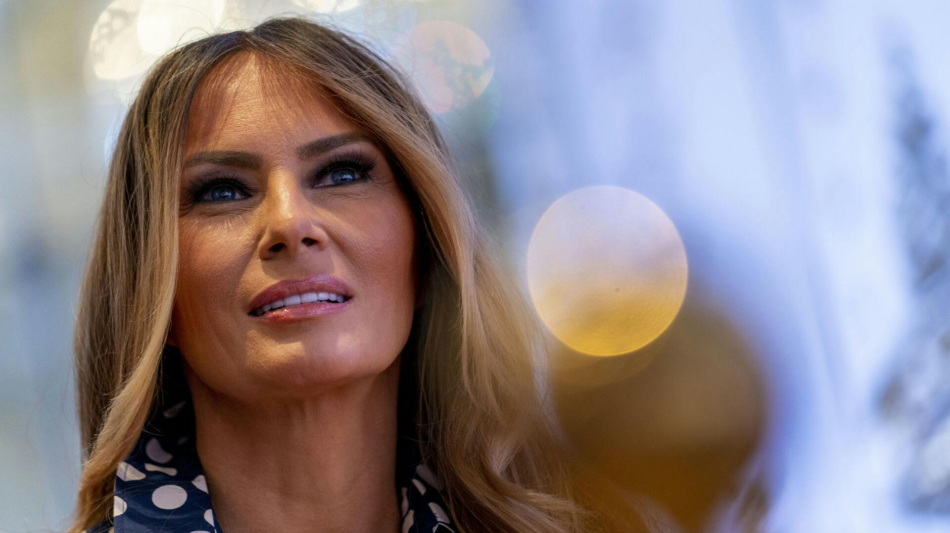 Gamle nøgenbilleder af Melania Trump bliver i forbindelse med valgkampen bragt op igen. Selv forstår Melania ikke, hvorfor vi ikke bare kan hylde kvindekroppen.