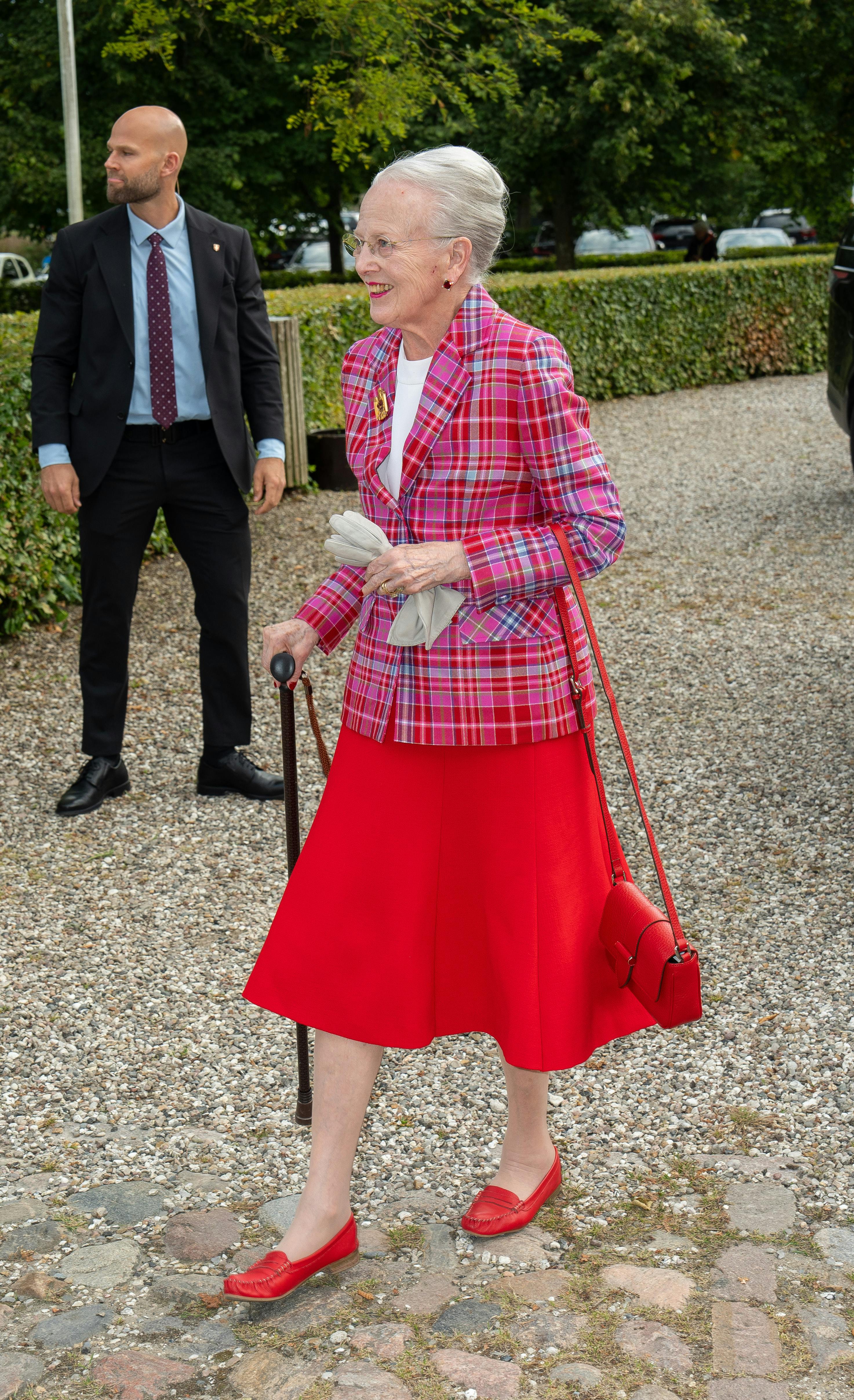 Dronning Margrethe er blevet indlagt