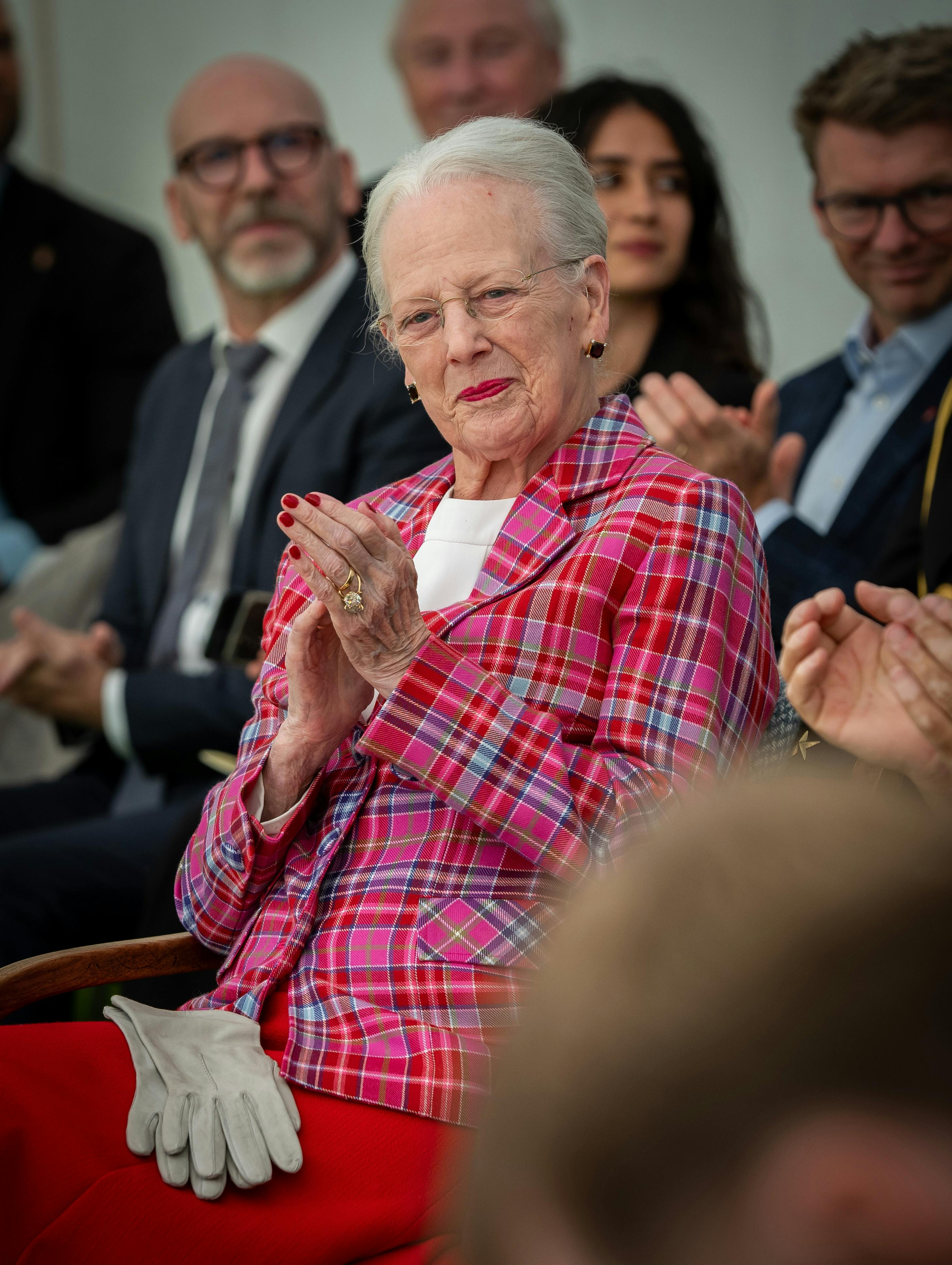 Dronningen blev onsdag aften indlagt på riget efter et fald i sit hjem.&nbsp;