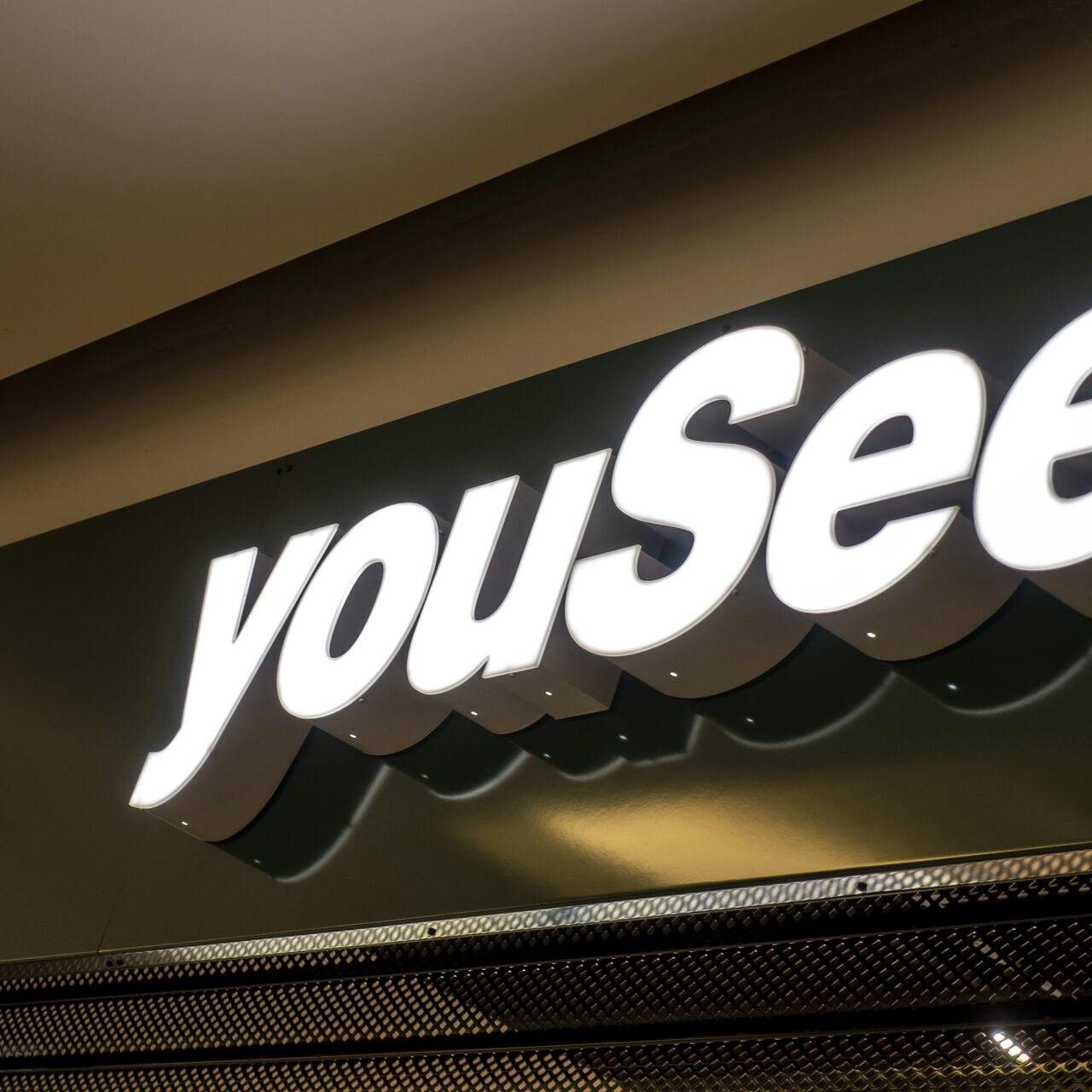 Yousee i Fisketorvet. YouSee, der er en del af TDC Group, tilbyder tv, bredbånd og telefoni via kabelnettet og mobiltelefoni.