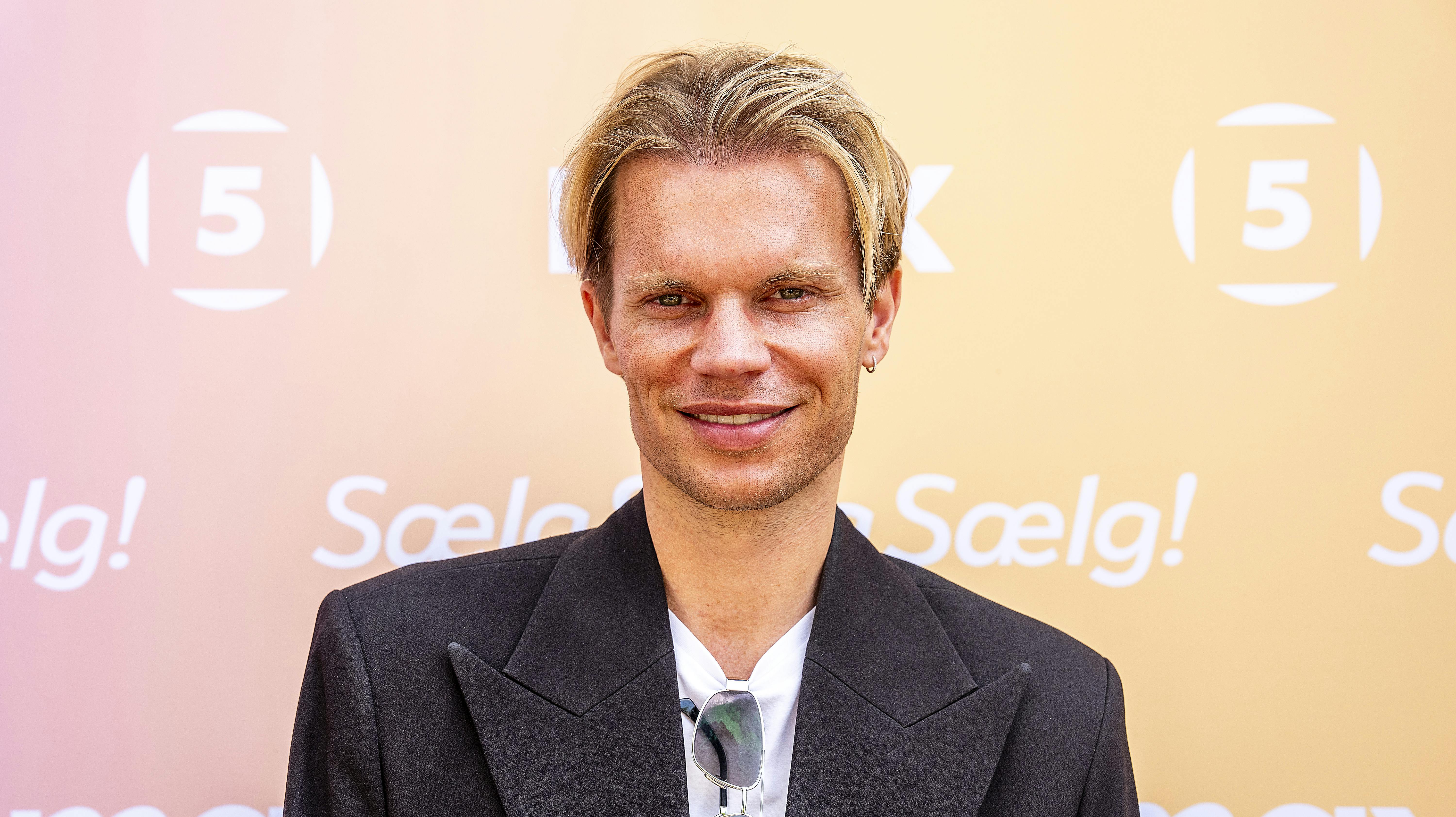 Pressemøde på Sælg Sælg Sælg! - Deltagere: Ibi Støving, Janni Ree, Patrick Wozniacki, Camilla Ottesen, Søren Le Schmidt, Jesper Skibby, Christian Grau, Gorm Wisweh