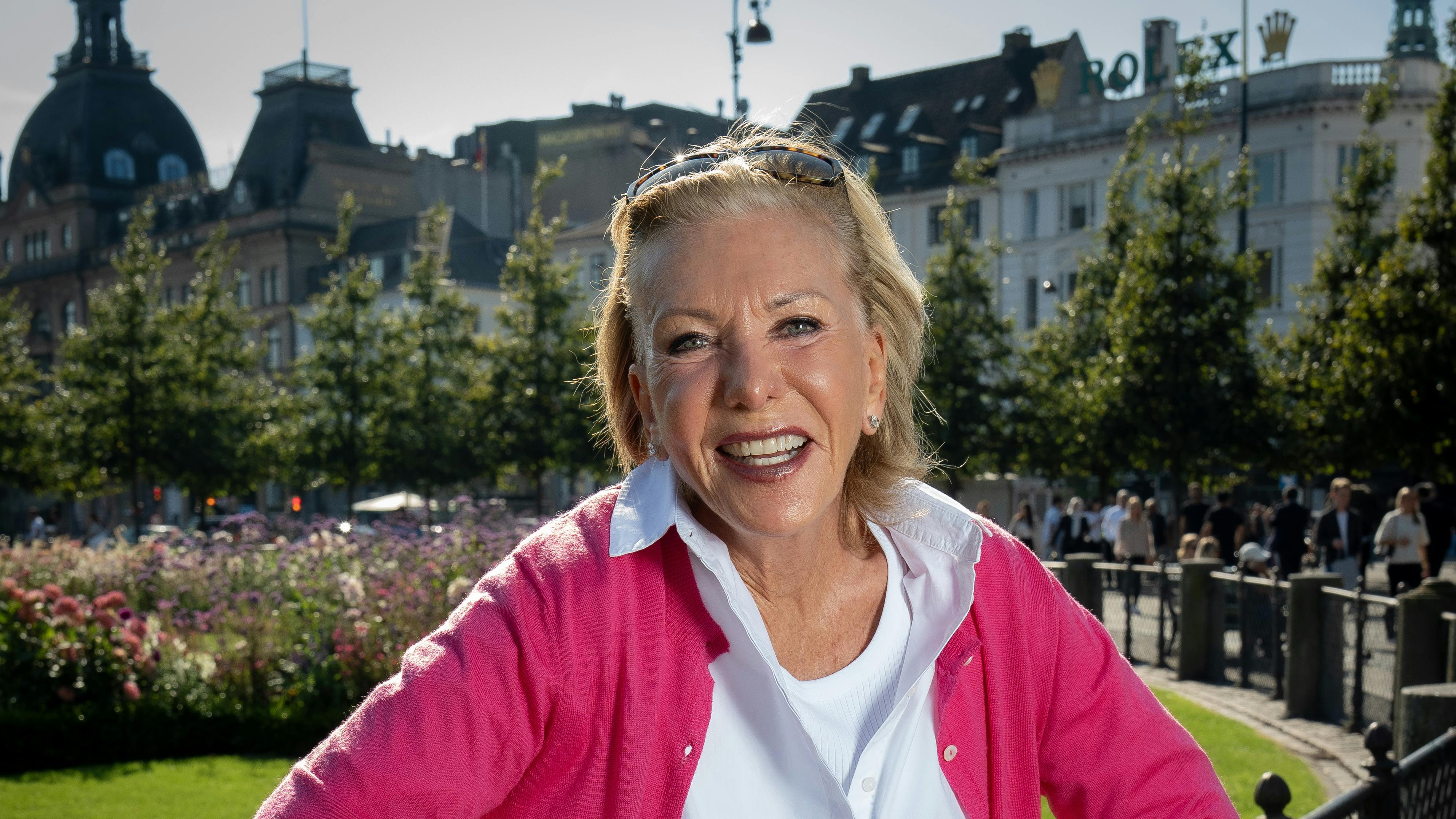 Dorthe Kollo smiler ekstrastort for tiden.