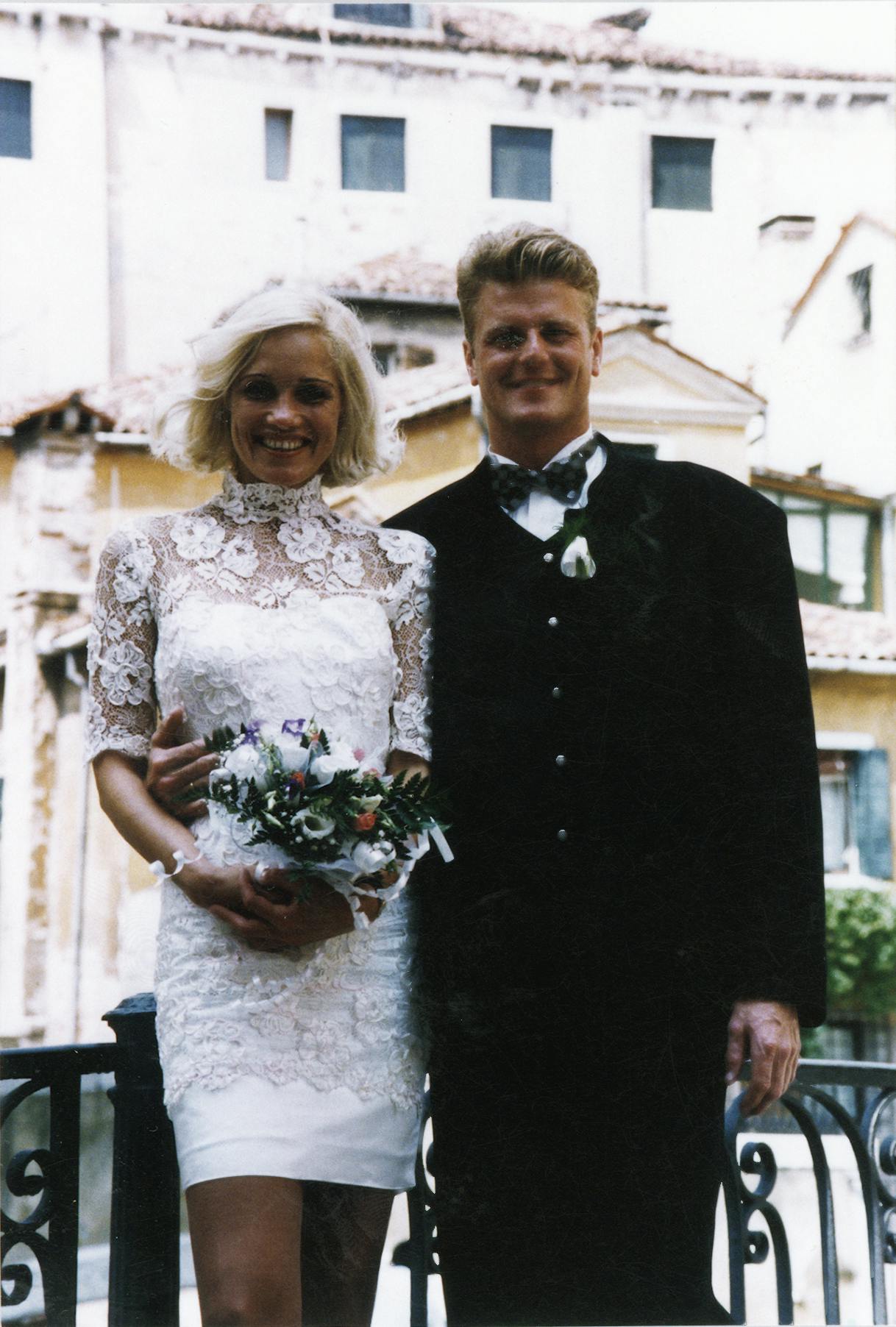 Bryllup: Lotte Heise gift med Martin Broesbøl 1998Marcuspladsen i Venedig -