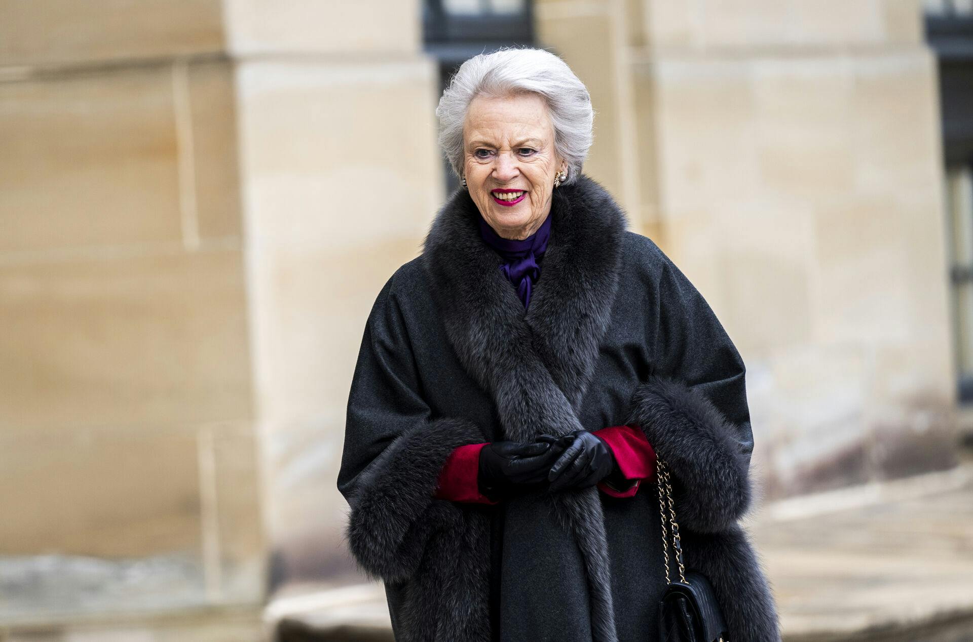Prinsesse Benedikte rejser til Grækenland for at deltage i prinsesse Theodoras bryllup.