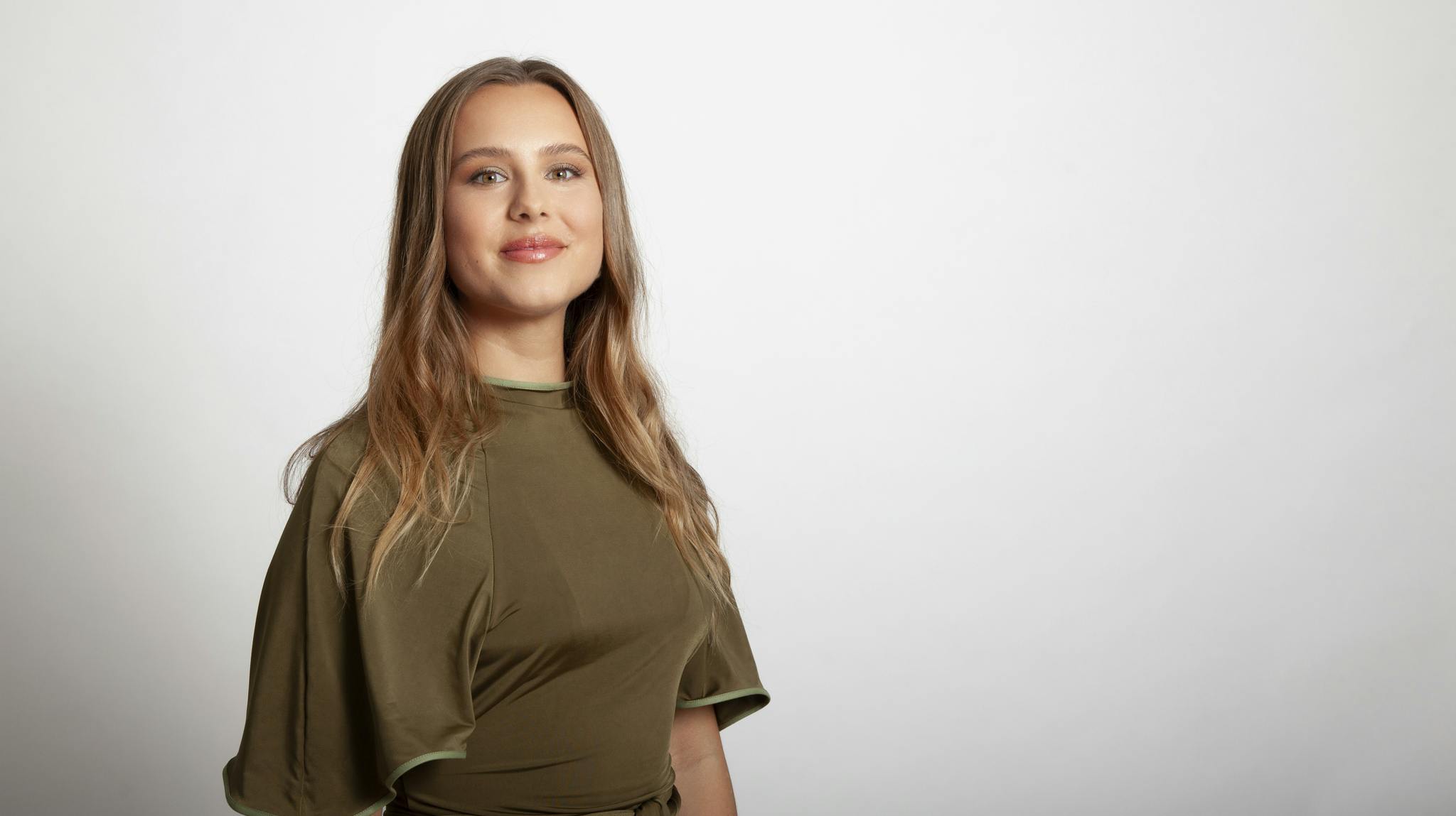 Her er Emma Sofie Nielsen, der er den ene af de to nye "Bachelorette"-kvinder.