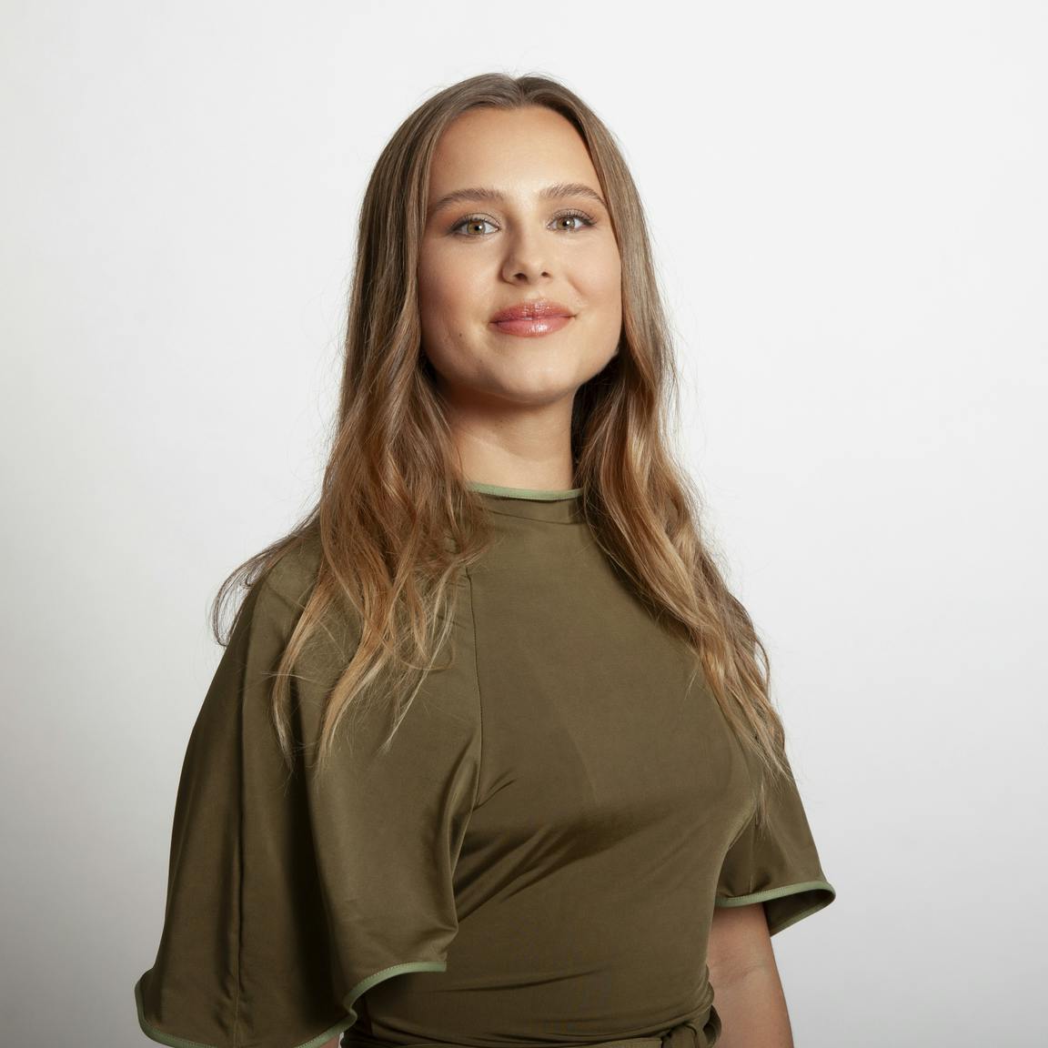 Her er Emma Sofie Nielsen, der er den ene af de to nye "Bachelorette"-kvinder.