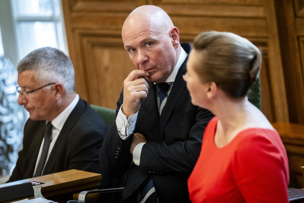 Folketingets formand, Søren Gade (V), er her på sin formandsplads under Folketingets åbning i 2023. Han er hovedarkitekten bag, at der ved Folketingets åbning i år skal synges en sang. (Arkivfoto).