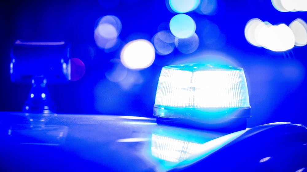 Natten til søndag blev Østjyllands Politi alarmeret om, at en altan var styrtet ned i Peter Sabroes Gade i Aarhus. (Arkivfoto).