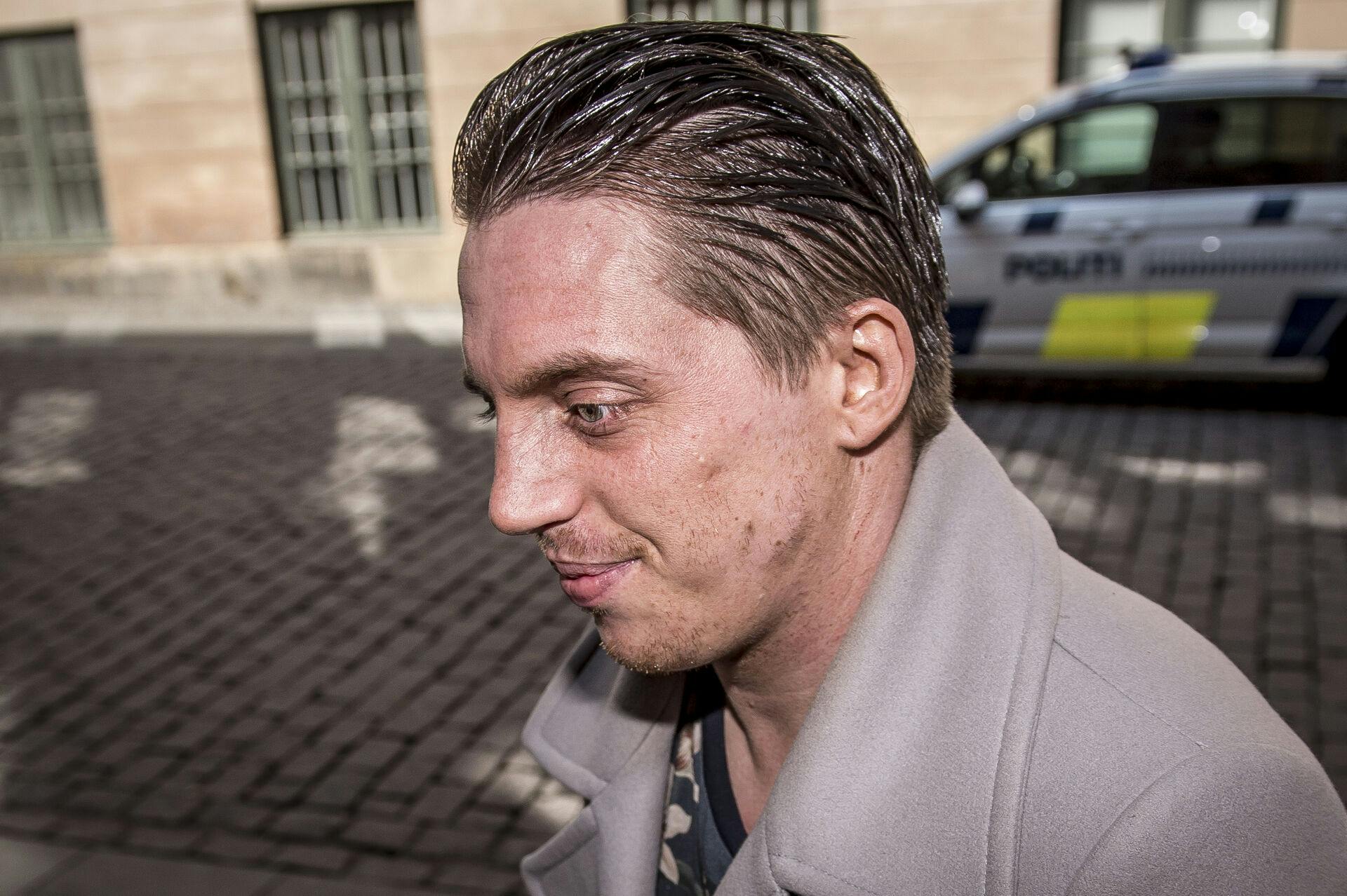 Den tidligere fodboldspiller og landsholdsangriber Nicki Bille er tilsyneladende igen kommet i karambolage med loven. Her ses han på vej til retten tilbage i 2019.
