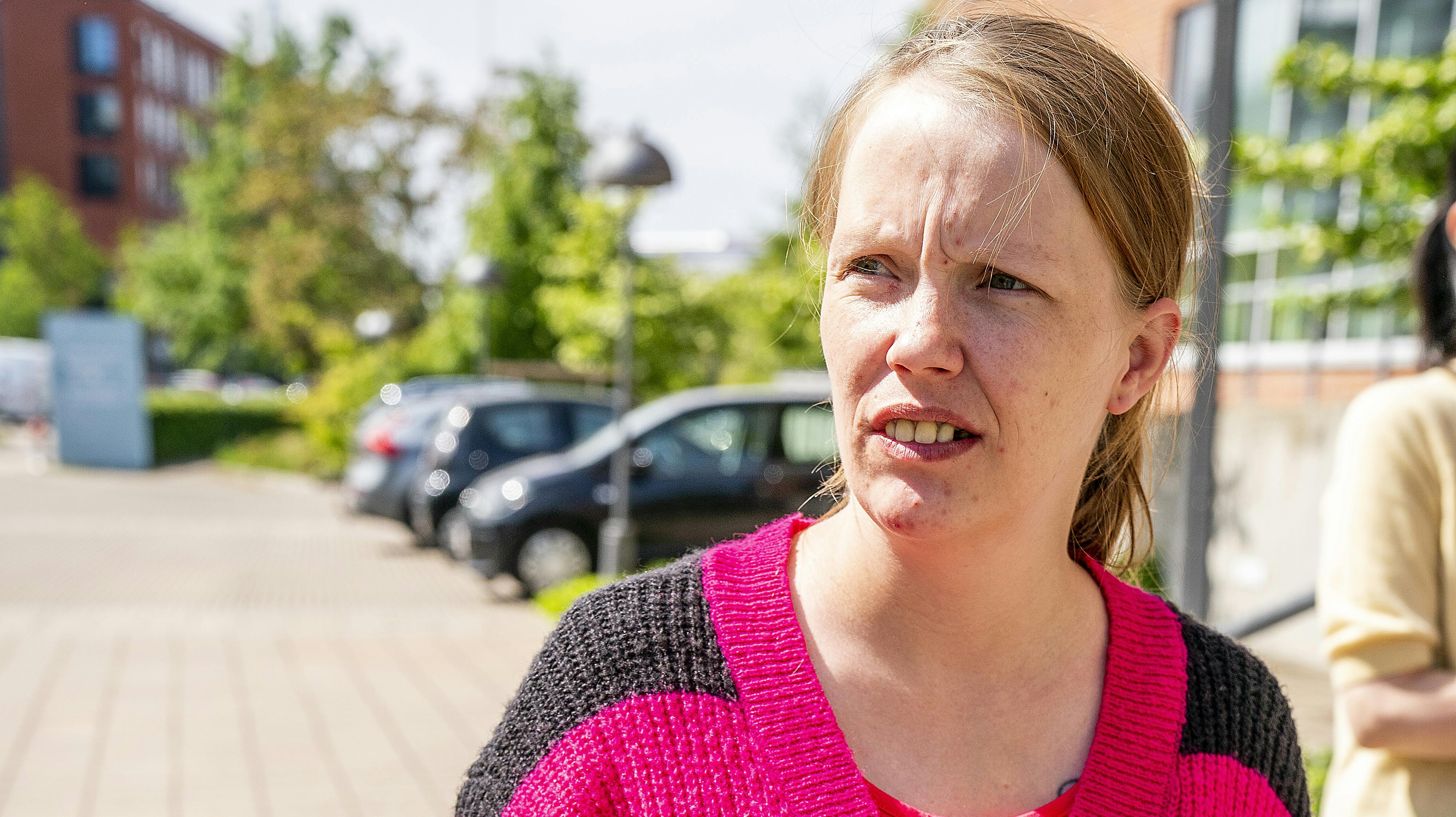 Natascha Linea bor lige nu i Flensborg i Tyskland.