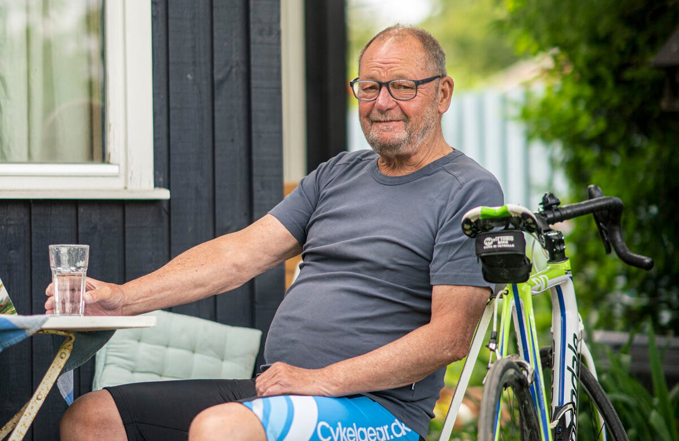Henrik Jul Hansen er blevet ramt af en blodprop i hjernen. Han er uden for livsfare.&nbsp;