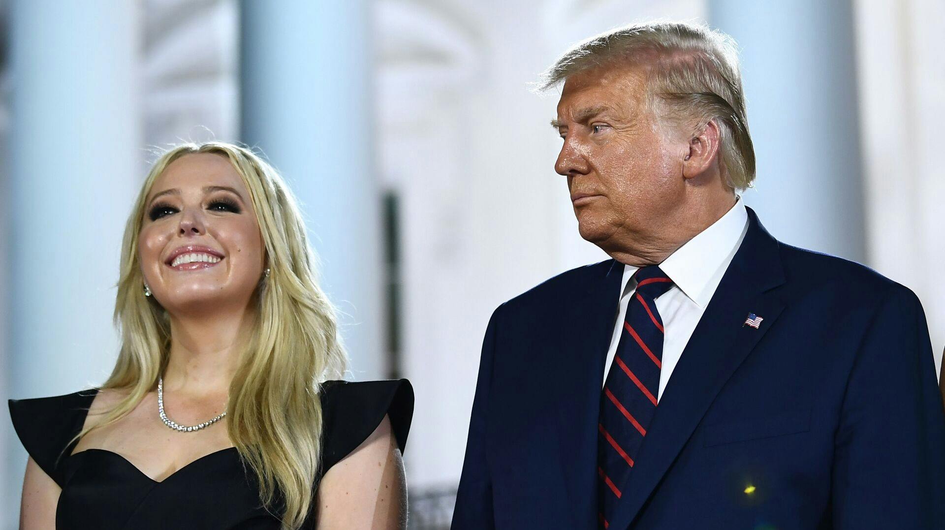 Tiffany Trump er gravid med sit første barn.