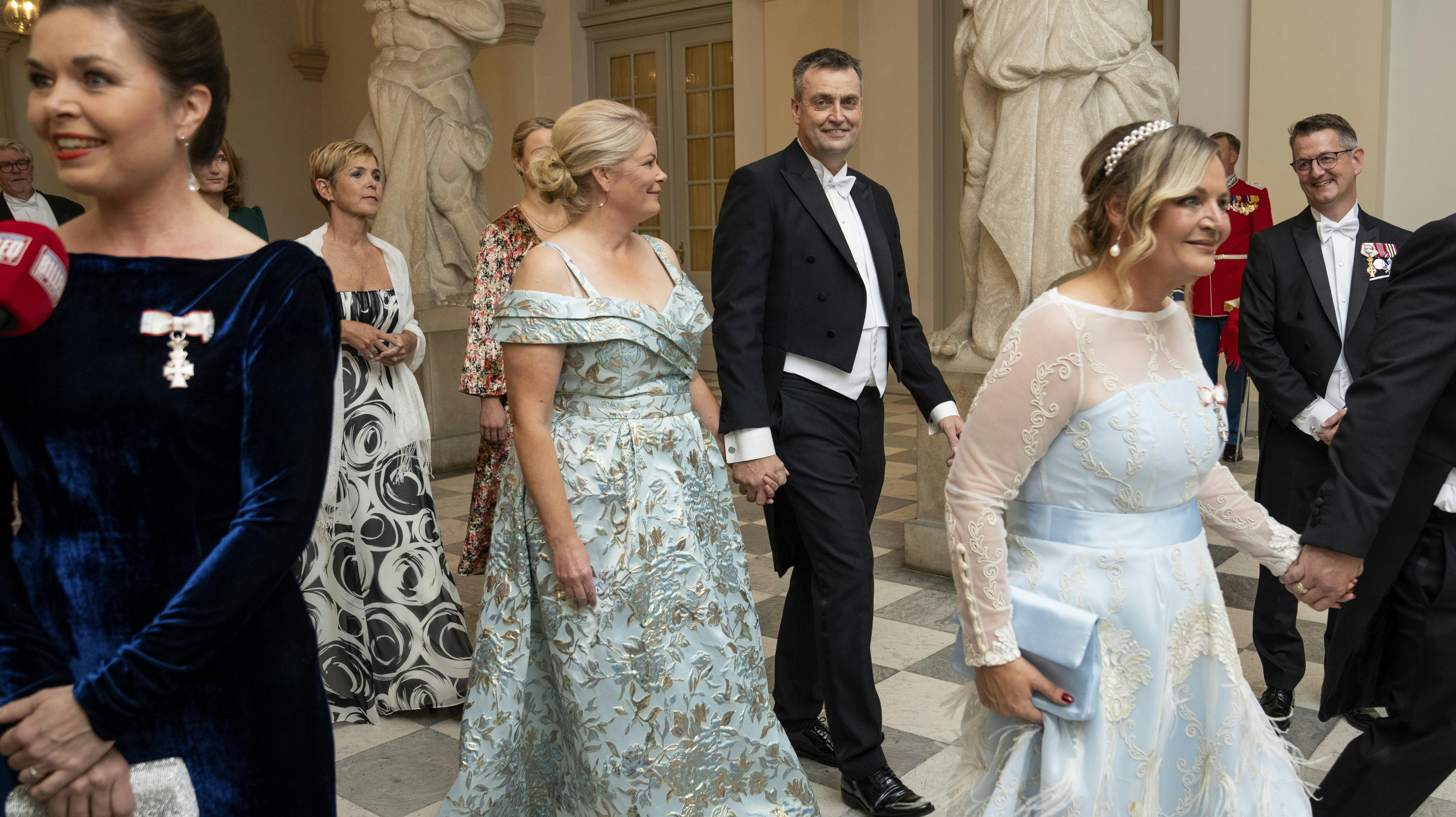 Næstformand for Folketinget Leif Lahn Jensen og Ann Vad Jensen ankommer til gallataffel