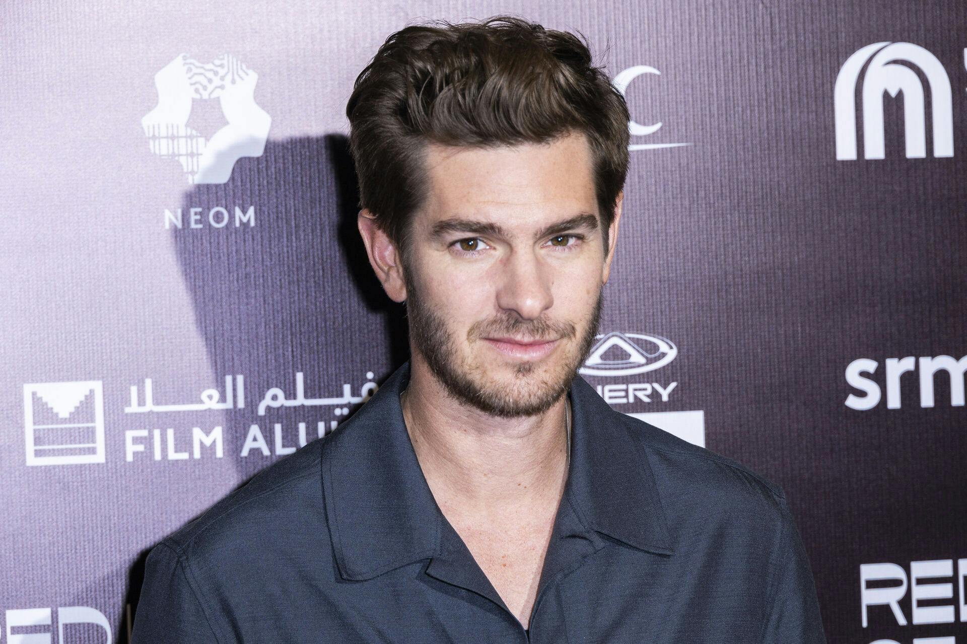 Andrew Garfield er tilbage på markedet.