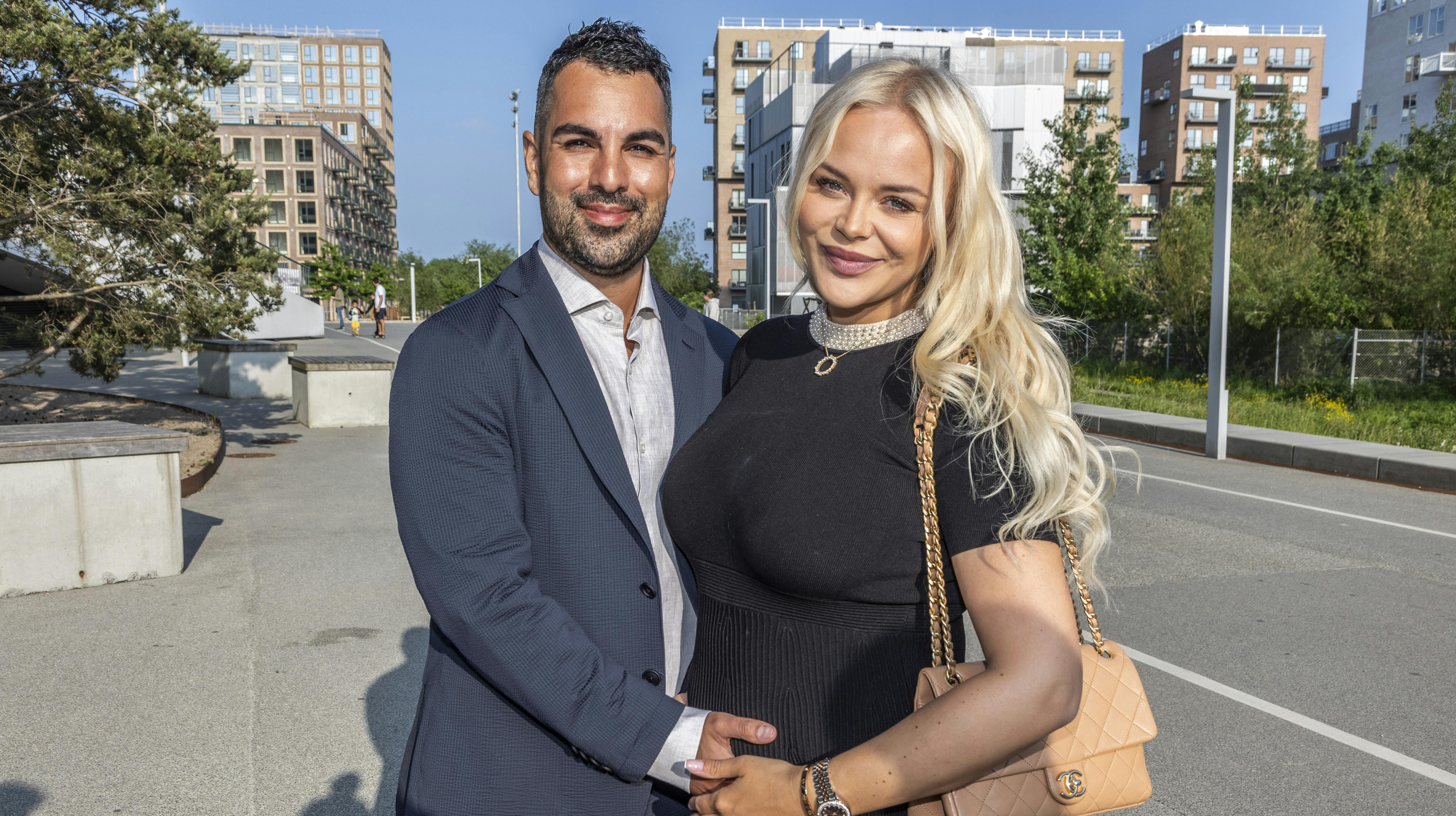 Til næste sommer skal Mortada Haddad og Elvira Pitzner giftes i Frankrig. Men parret er allerede blevet juridisk gift. Det afslører Mortada over for SE og HØR.