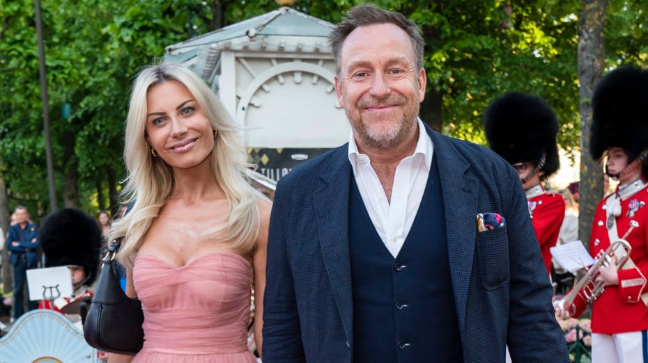 Katherine Diez er snart en saga blot i Adam Prices liv. 