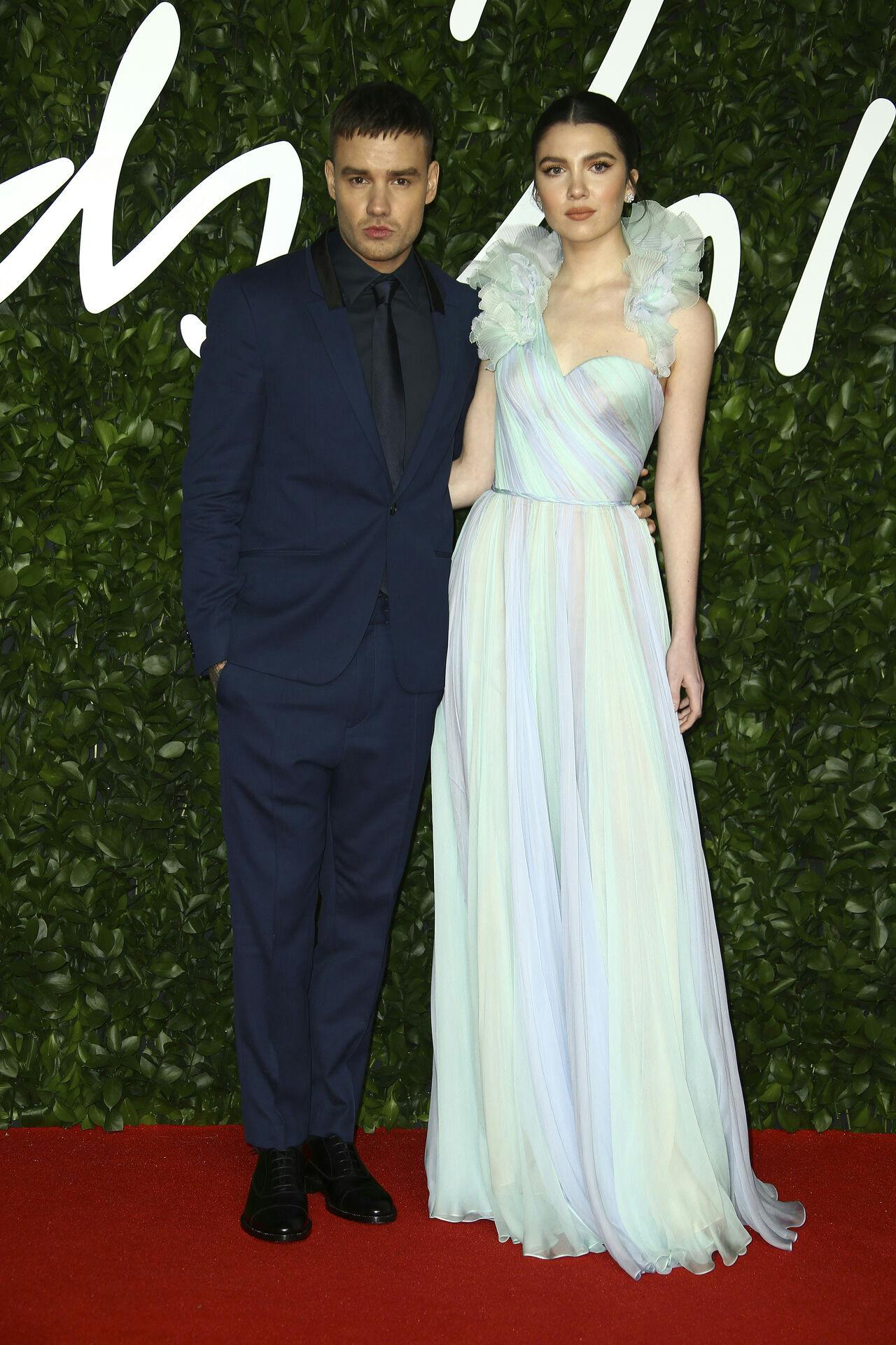 Liam Payne og ekskæresten Maya Henry, der tidligere har været forlovet. Få dage inden dødsulykken havde Maya Henry sagsøgt Payne.