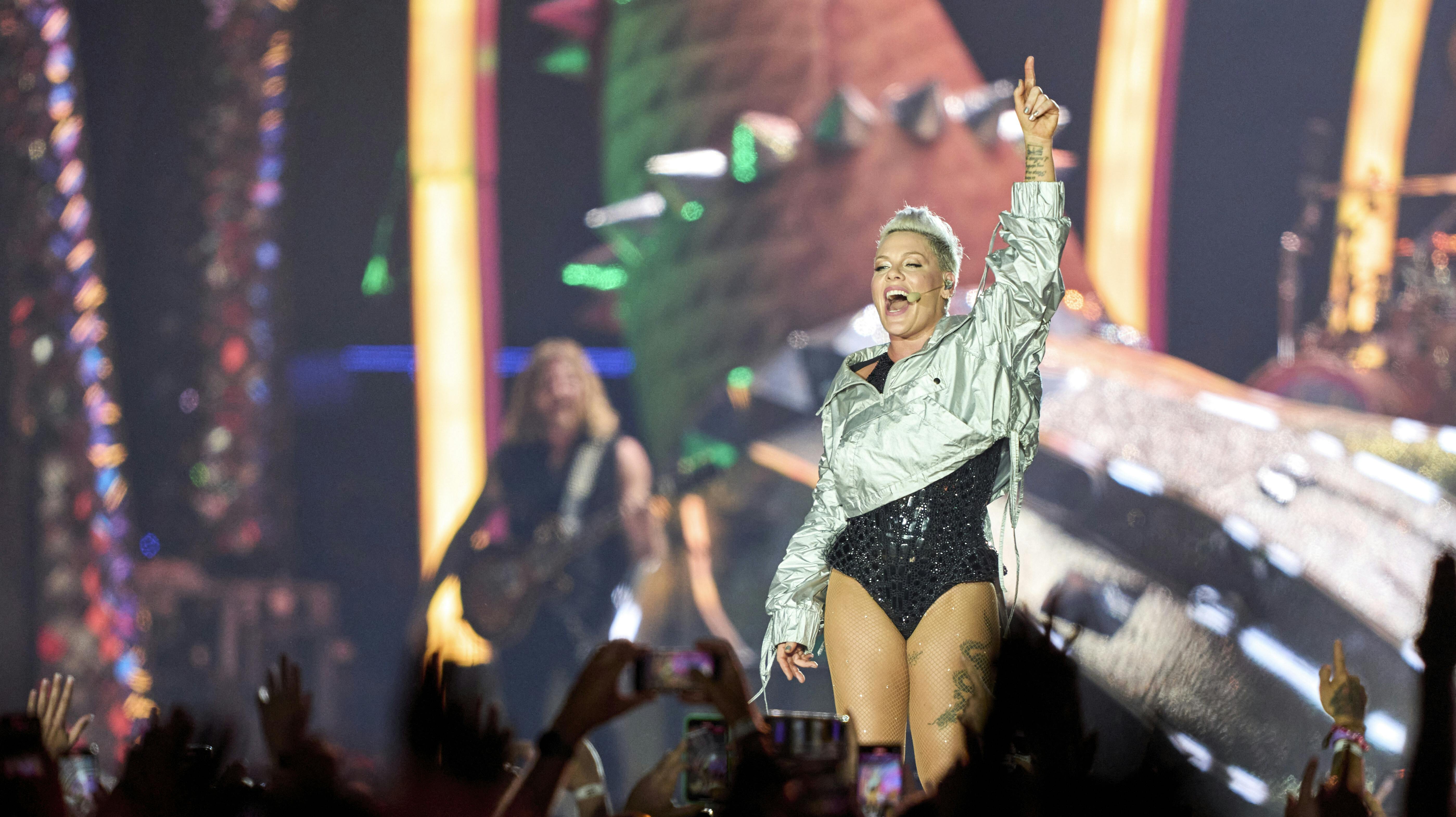 Koncert med den amerikanske sanger og sangskriver Pink (Alecia Beth Moore) i Parken. København, lørdag den 6. juli 2024.